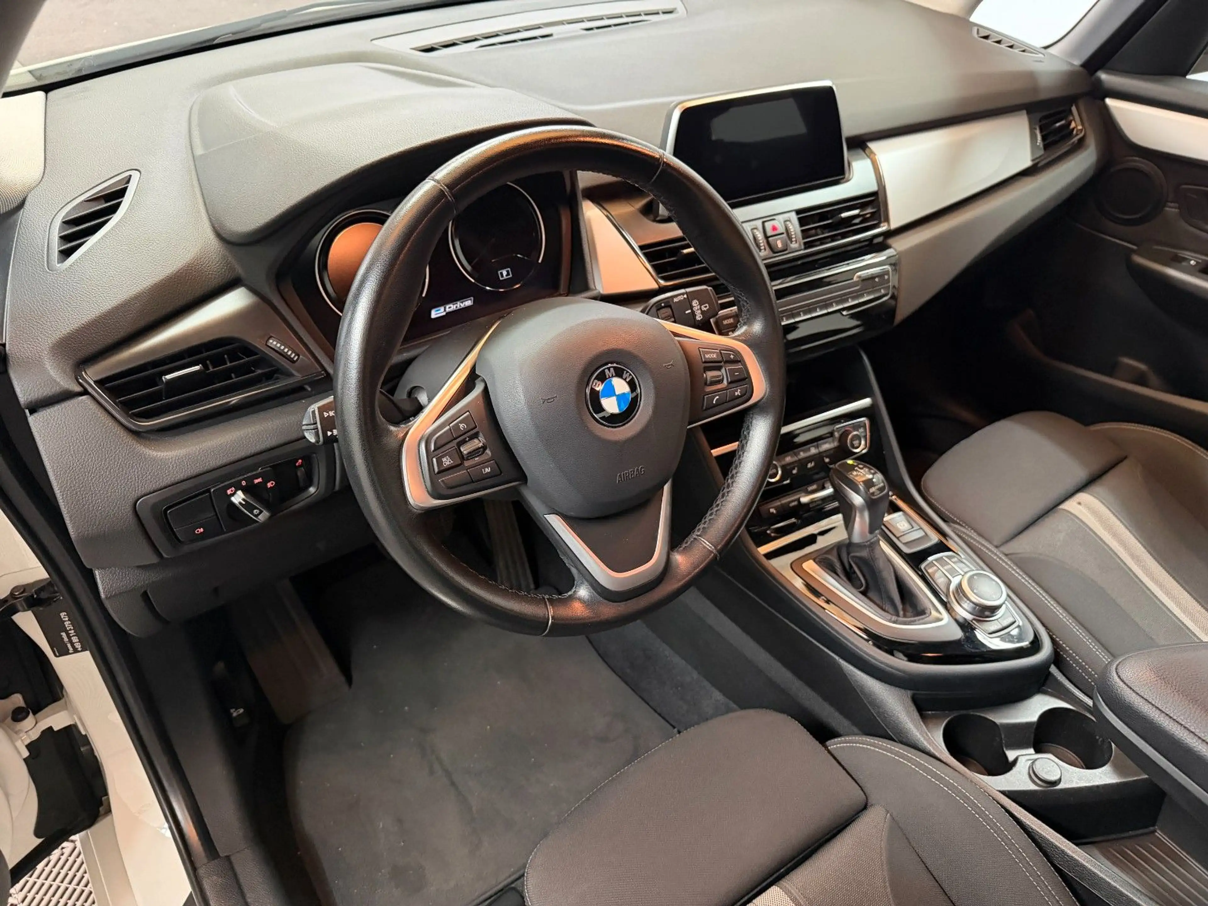 BMW 225 225Xe Active Tourer Advan.*NAVI*TEMPO*SCHE — photo 11