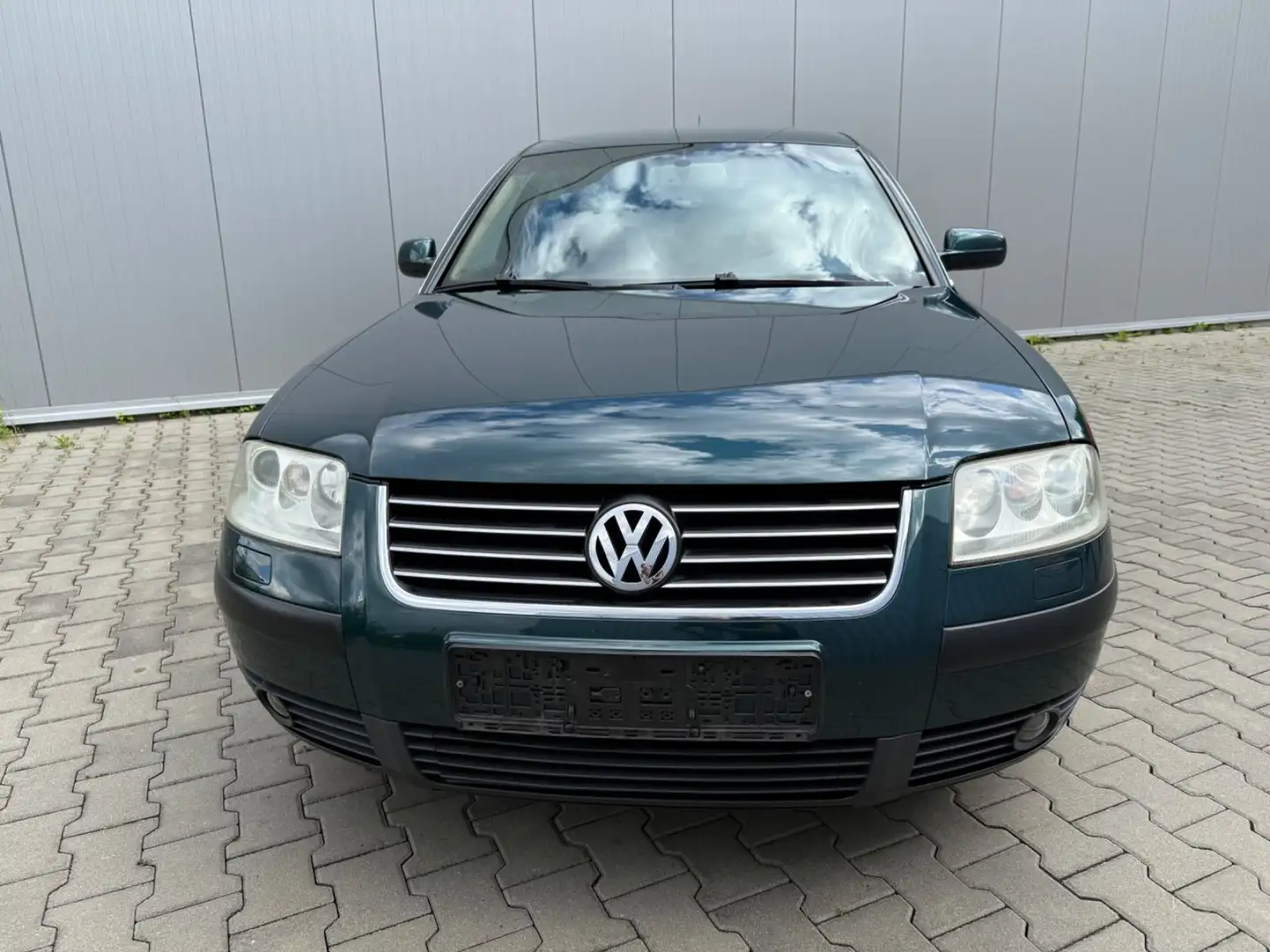 Volkswagen Passat 2.0i Lim. Business *Leder-Alcant. Zelená - 2