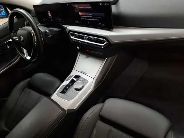 BMW 3 Series view 9