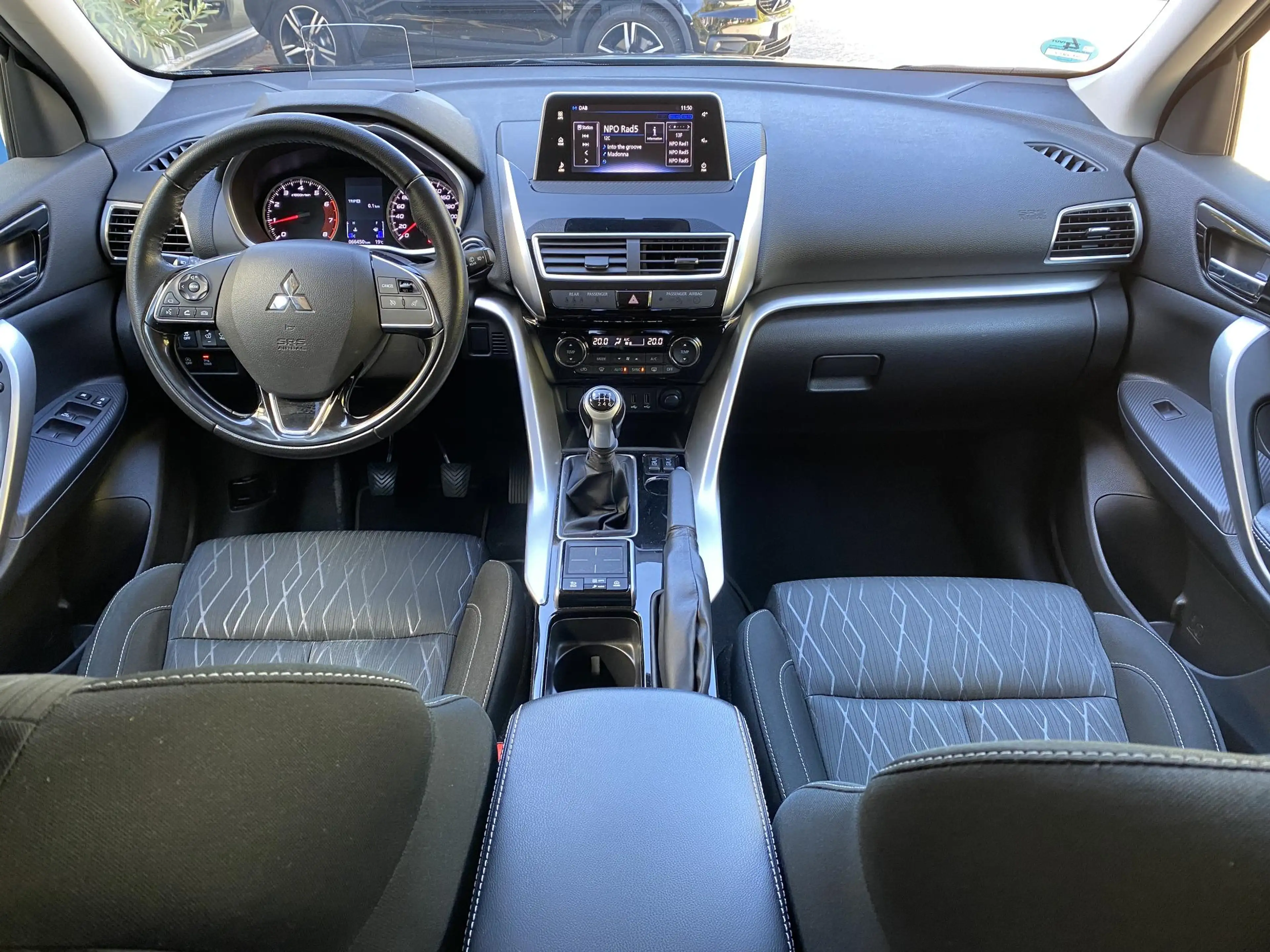 Mitsubishi Eclipse Cross 1.5 DI-T First Edition Stoelverwarming / Head-up / — photo 3