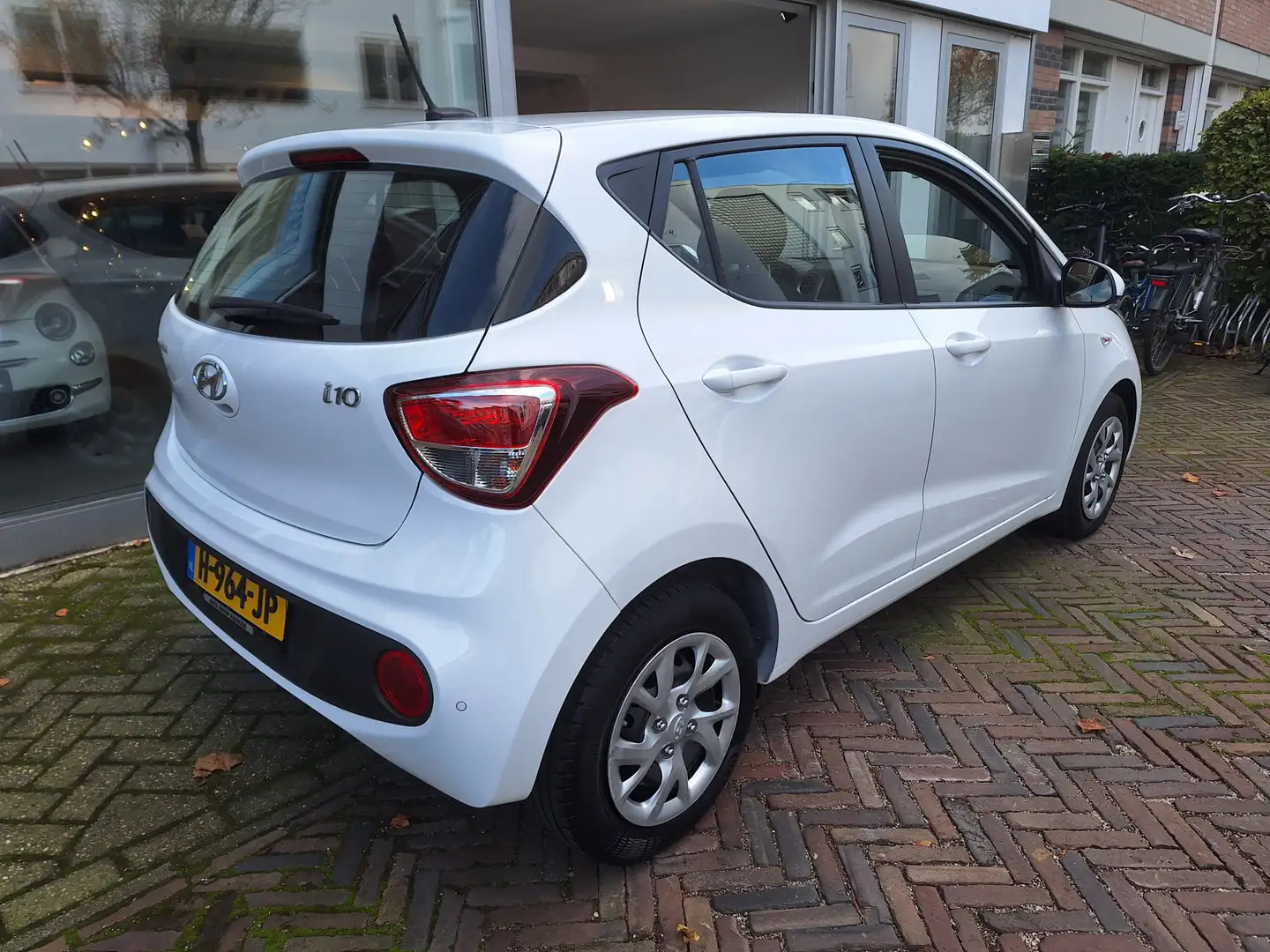 Hyundai i10 1.0i Comfort /Navi/Apple/Android/Cruise/Pdc/Garant Wit - 2