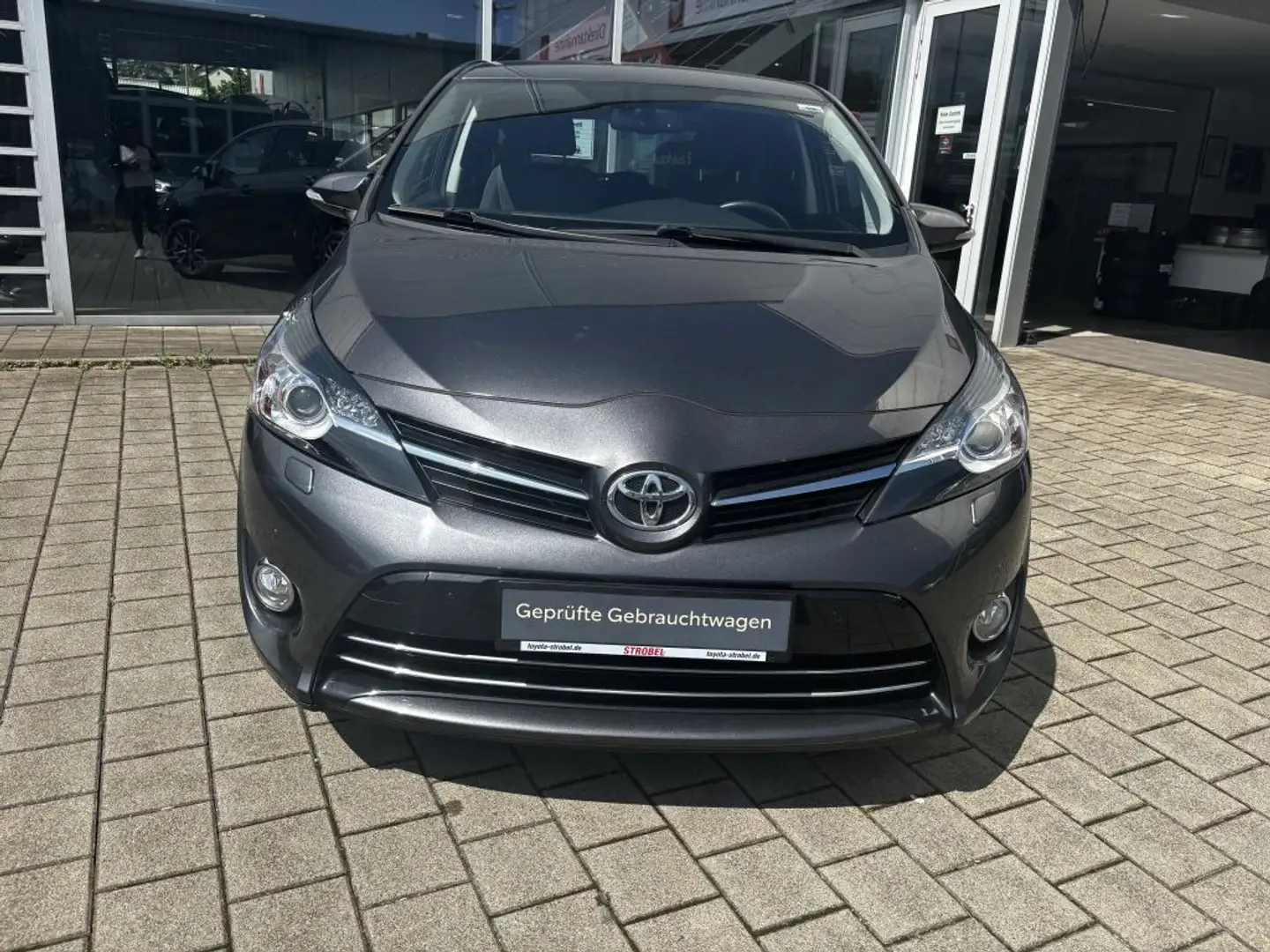 Toyota Verso 1.8 5-Sitzer Life Grigio - 2