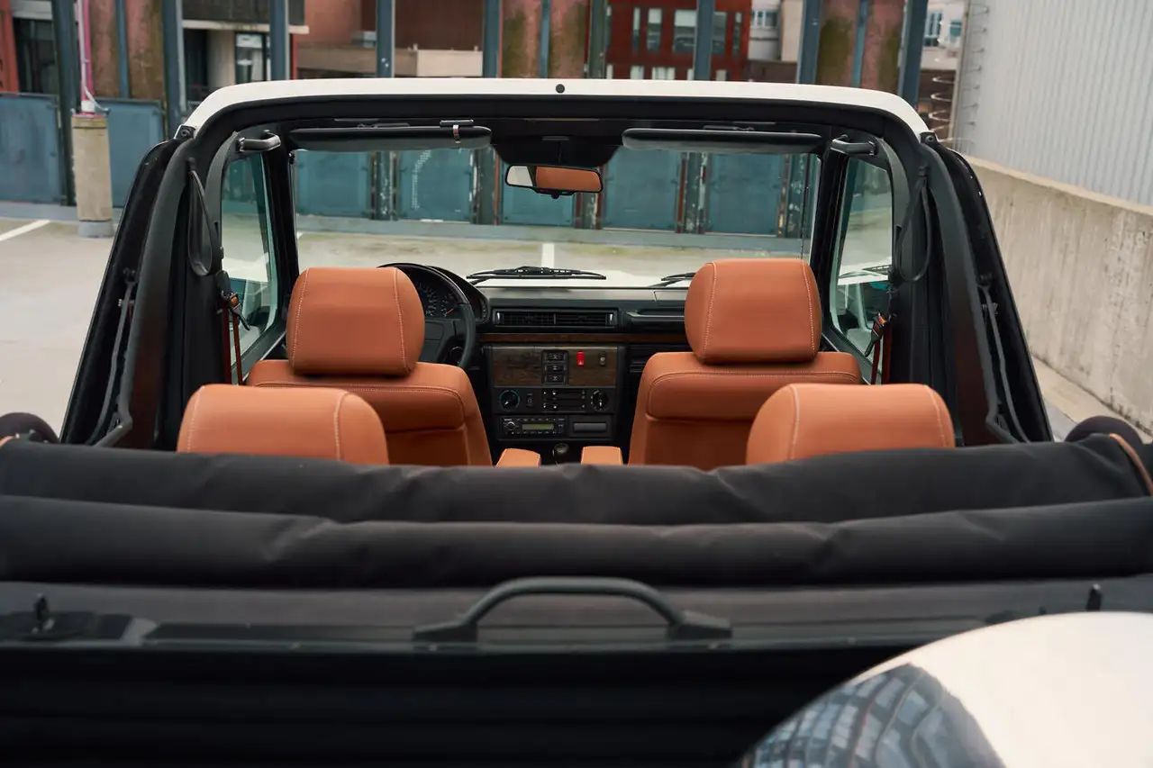 Mercedes-Benz G-Class снимка Mercedes-Benz G-Class