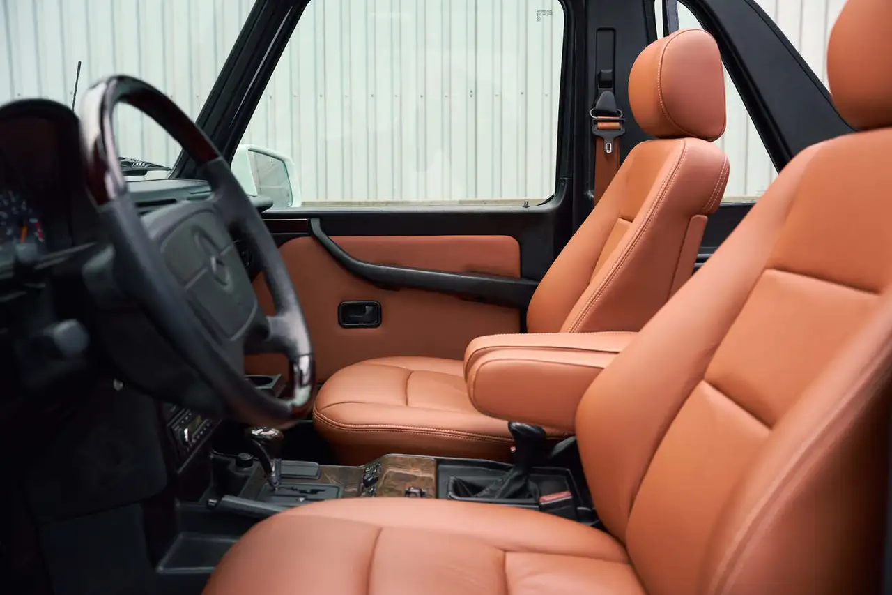 Mercedes-Benz G-Class снимка Mercedes-Benz G-Class
