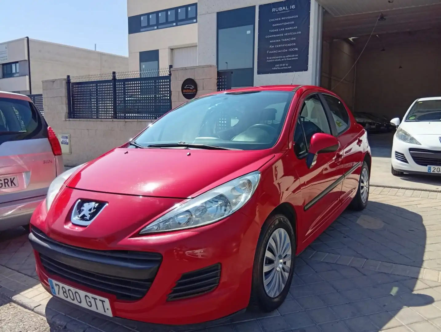 Peugeot 207 1.4 VTi 16v Confort Rojo - 2