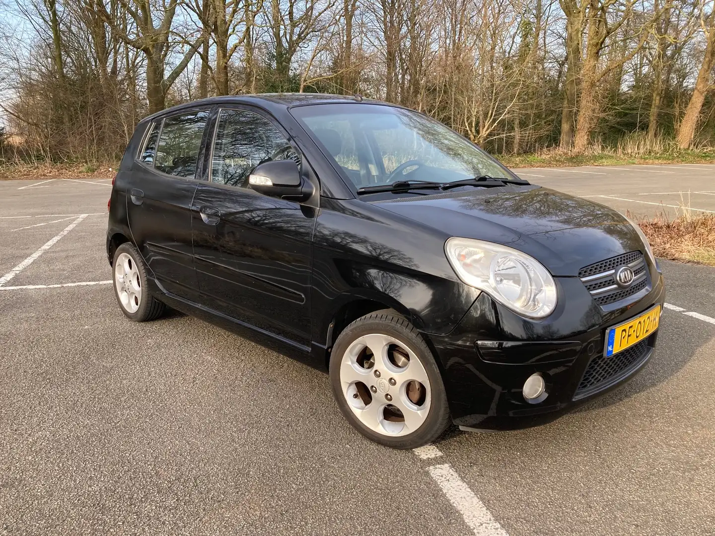 Kia Picanto Picanto 1.1 X-tra Black - 1