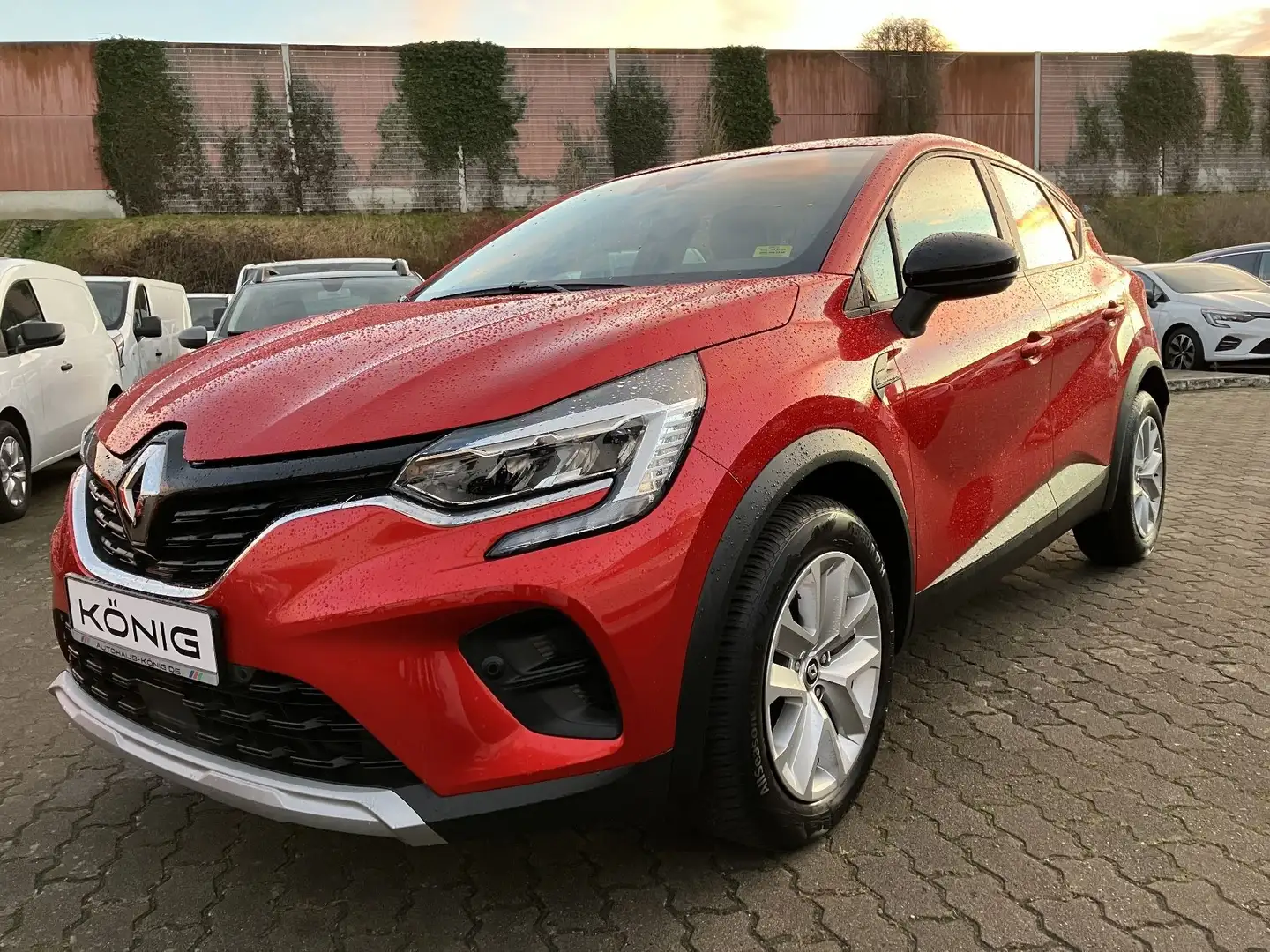 Renault Captur EVO TCe140 AUTOMATIK PDC|KAMERA|ALLWETTER Rot - 1