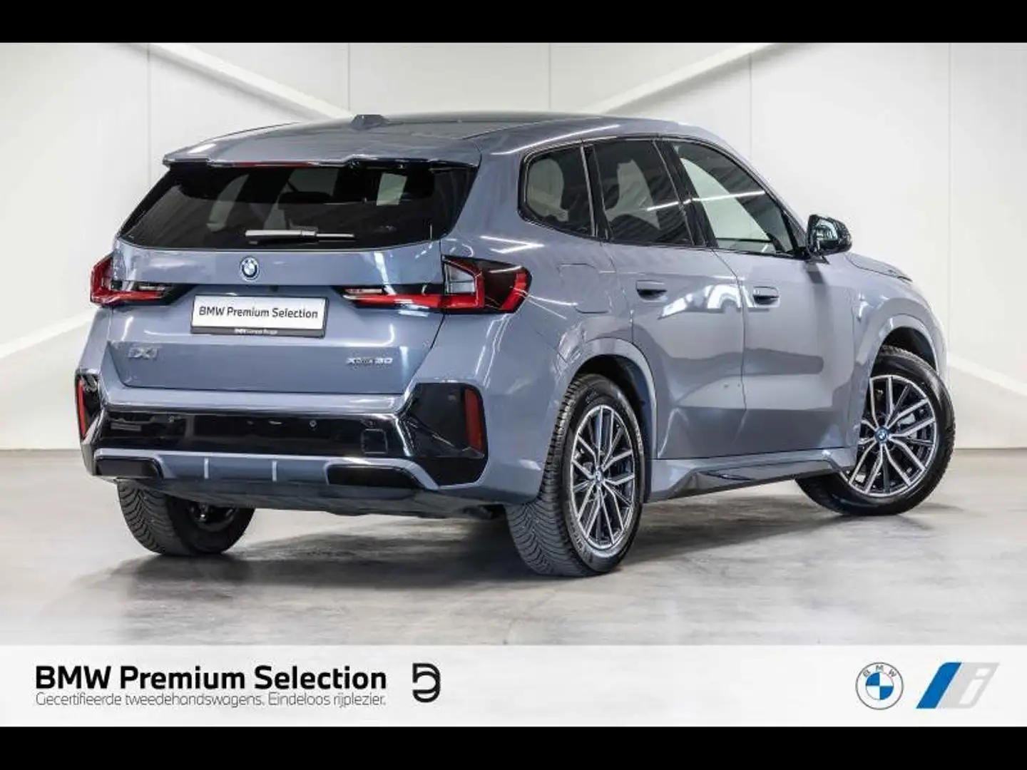 BMW iX1 xDrive30 M Sport | CAMERA | LE Szürke - 2