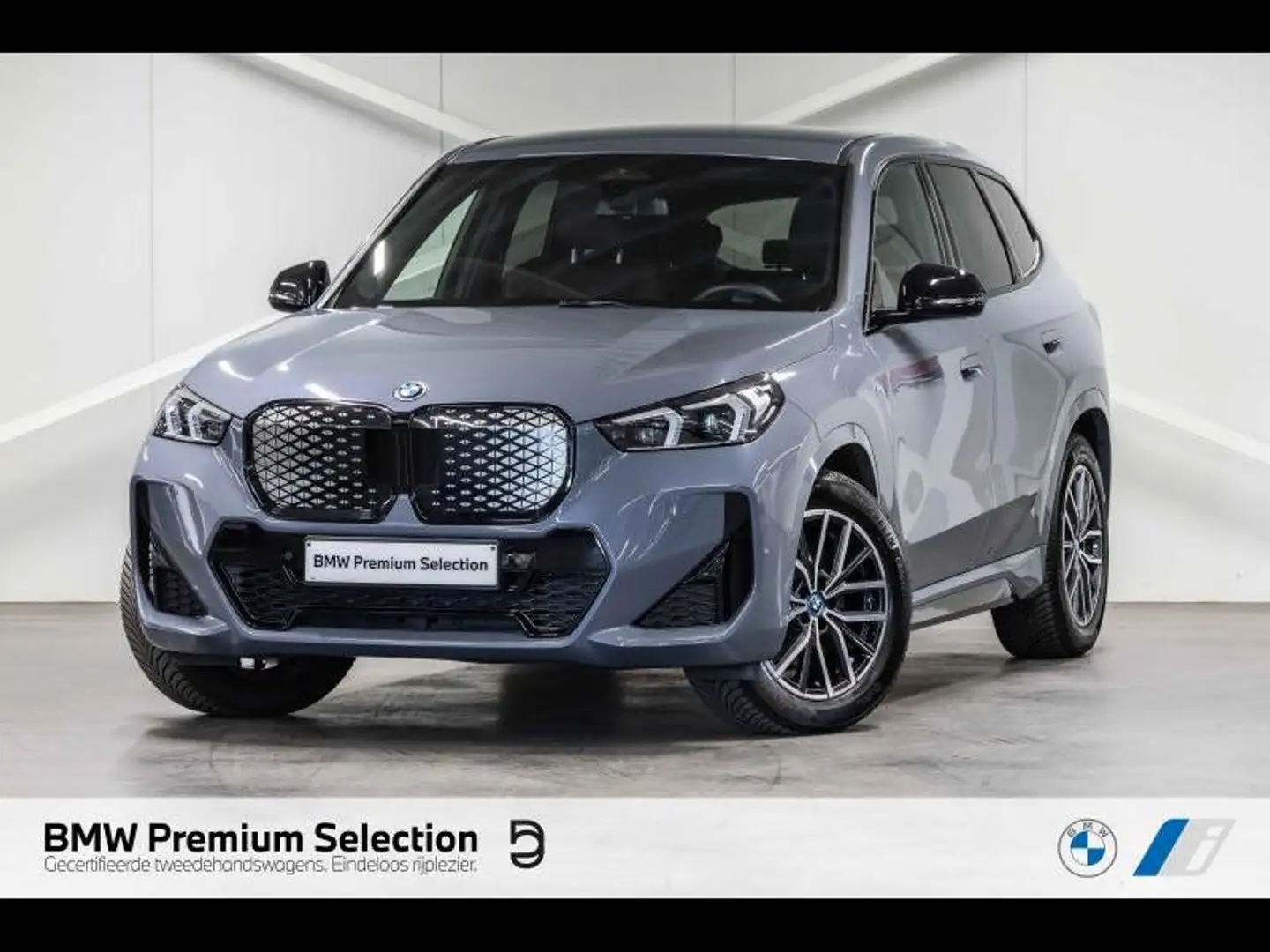 BMW iX1 xDrive30 M Sport | CAMERA | LE Szürke - 1