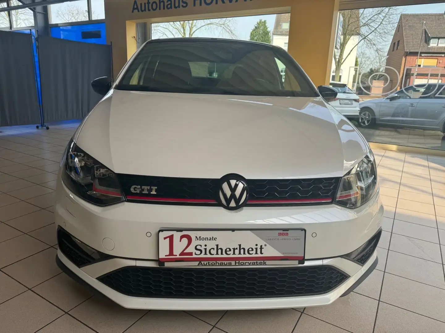 Volkswagen Polo V GTI *Navi*LED*Kamera*Pano*Scheckheft*DAB* Weiß - 2