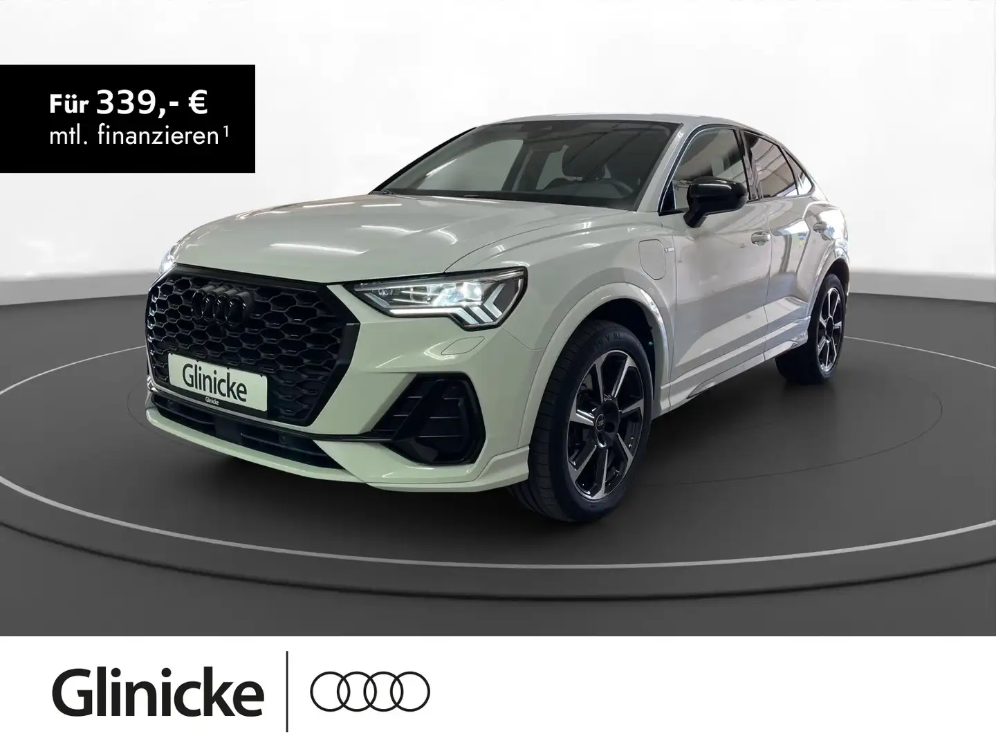 Audi Q3 45 TFSIe S line Matrix LM 19" Navi Weiß - 1