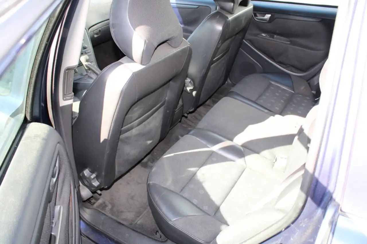 Volvo V70 MEENEEMPRIJS!! 2.4 140pk Comfort Line automaat ECC, foto 10