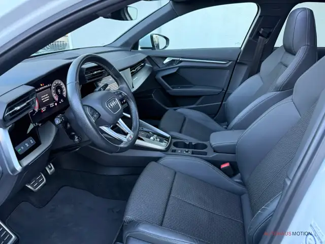 Audi A3 view 9