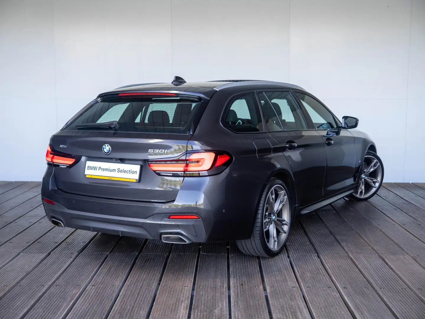 BMW 530 5 Serie Touring 530i xDrive | M Sportpakket | Verw Grau - 2