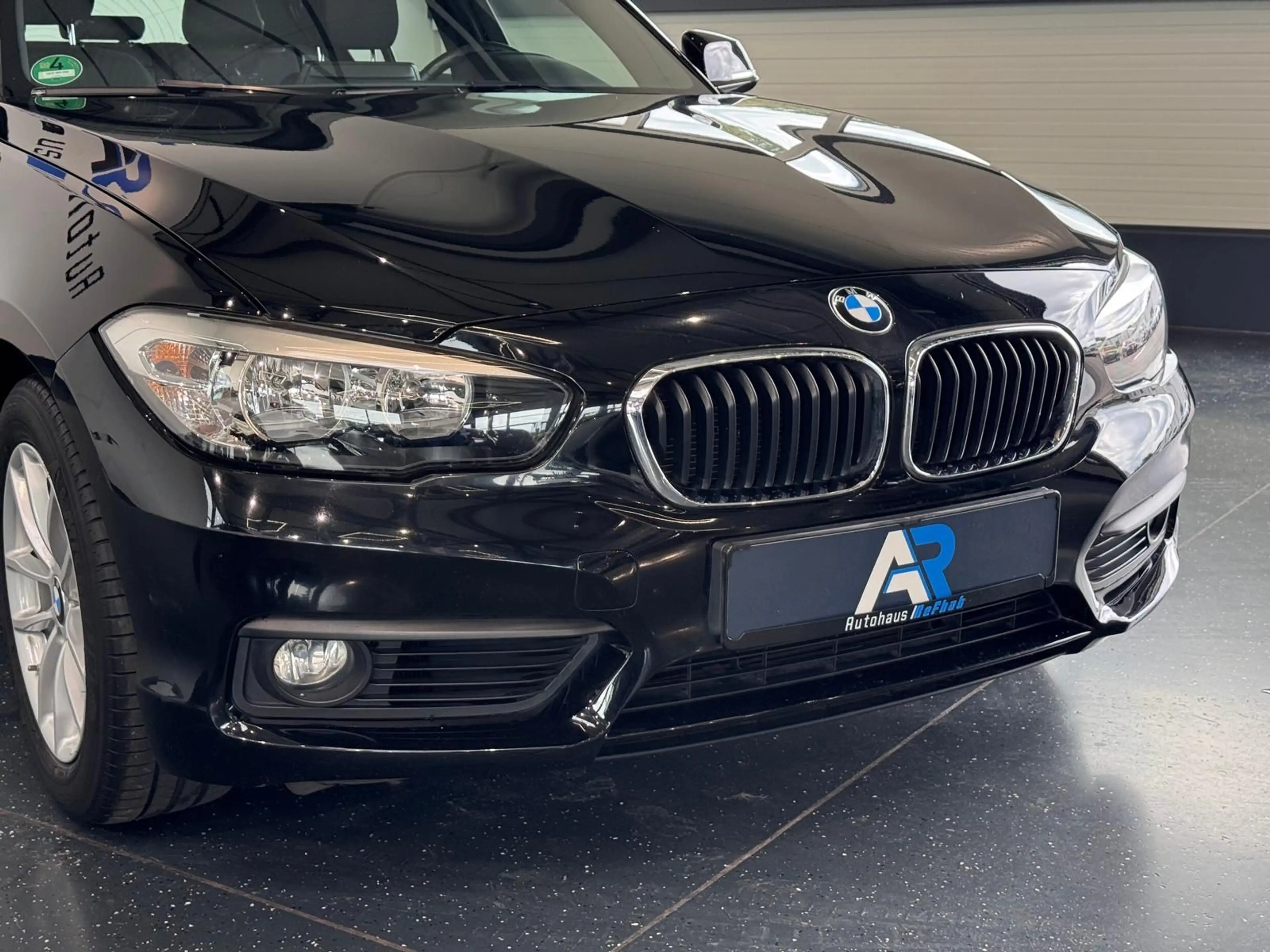 BMW 118 i Lim. 5 trg. Advantage*SHZ*PDC*AUTOMATIK* — photo 7