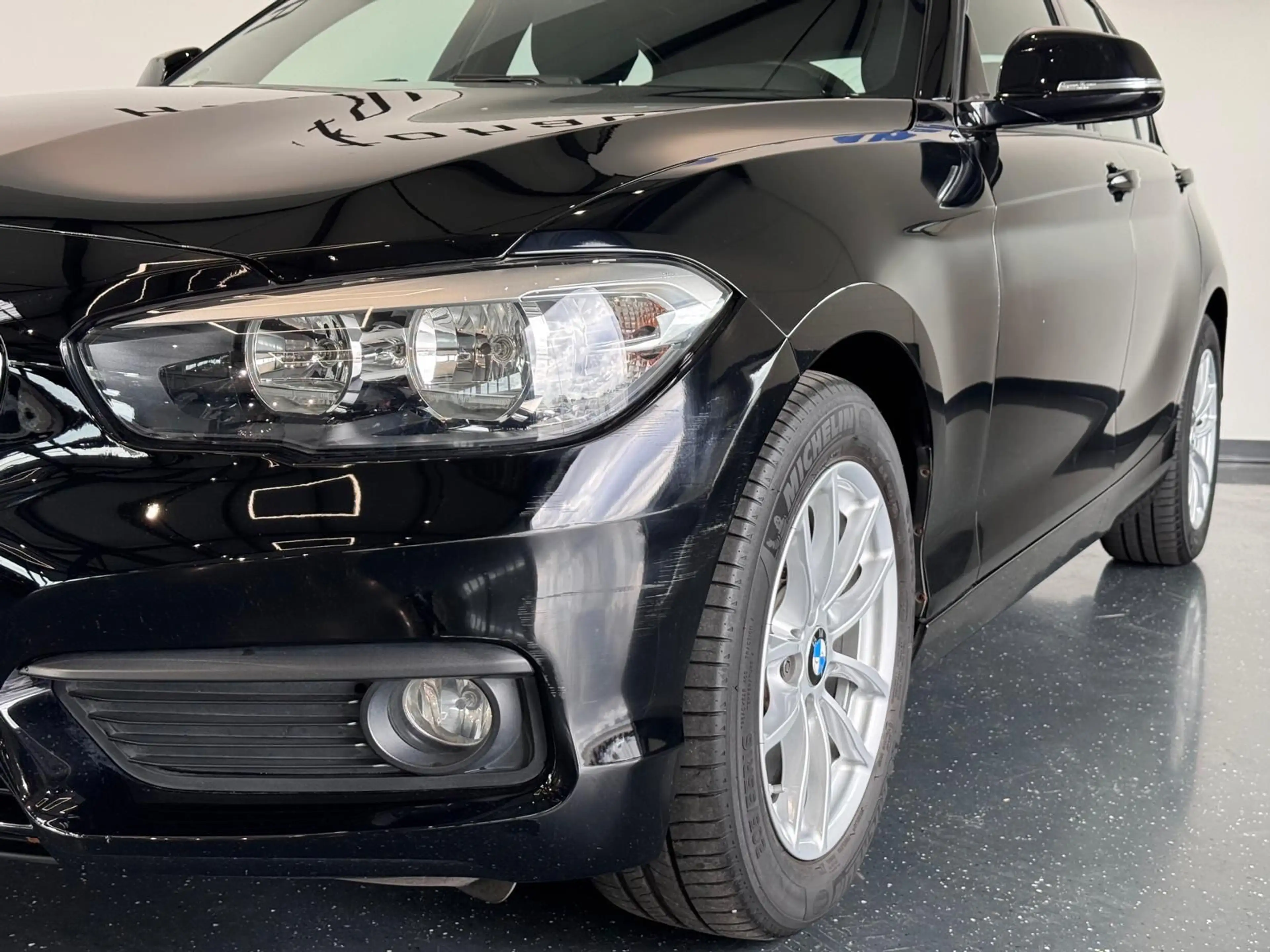 BMW 118 i Lim. 5 trg. Advantage*SHZ*PDC*AUTOMATIK* — photo 9