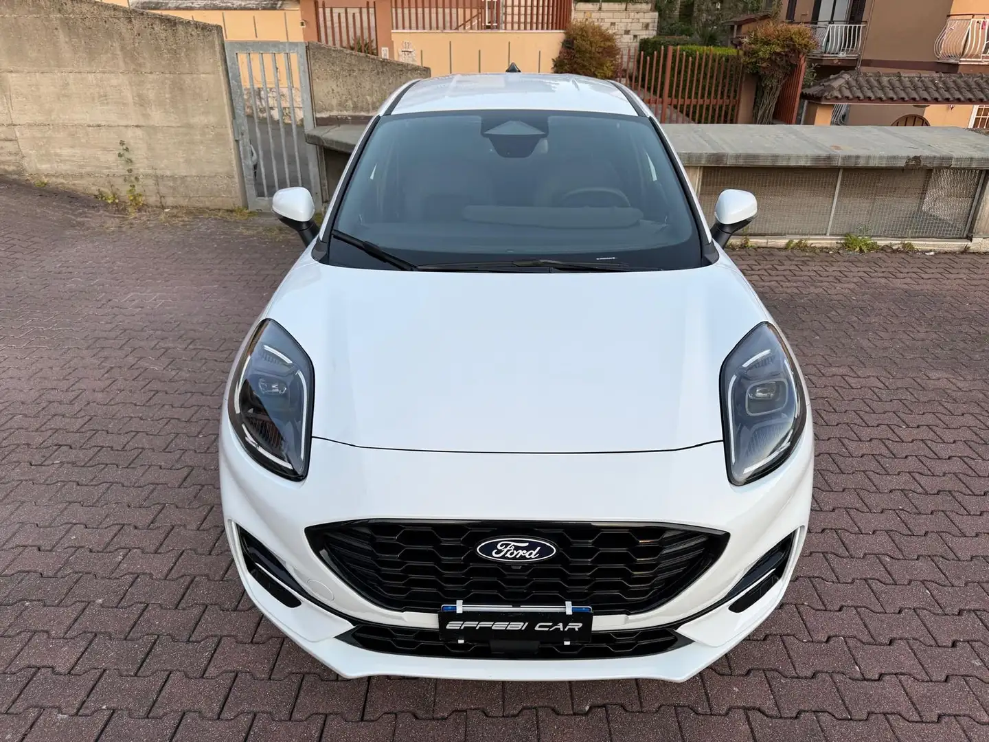 Ford Puma 1.0 ecoboost Hybrid ST-Line X 125cv Auto Білий - 2