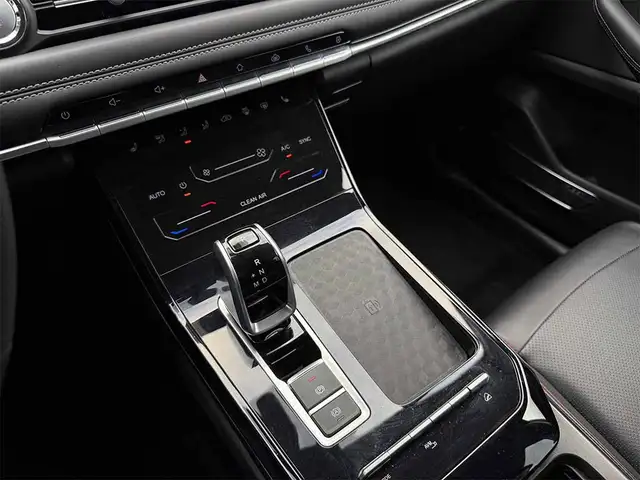 DR Automobiles DR6.0 view 17