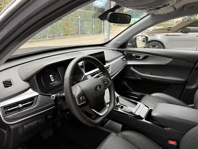 DR Automobiles DR6.0 view 11