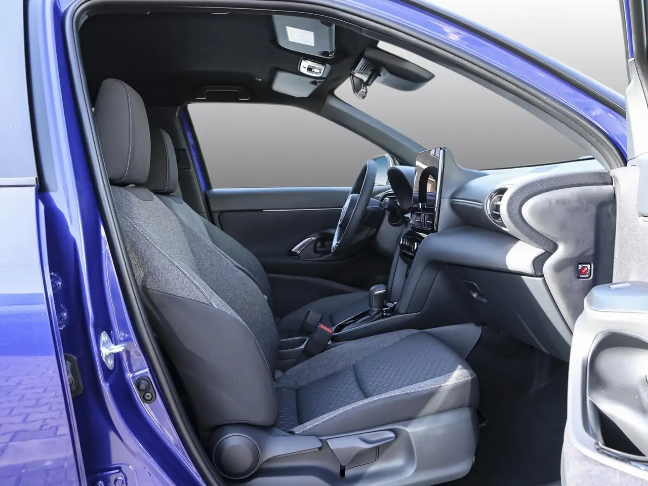 Toyota Yaris Cross Teamplayer NAVI SHZ PDC KLIMA BT ZV, миниатюра 6