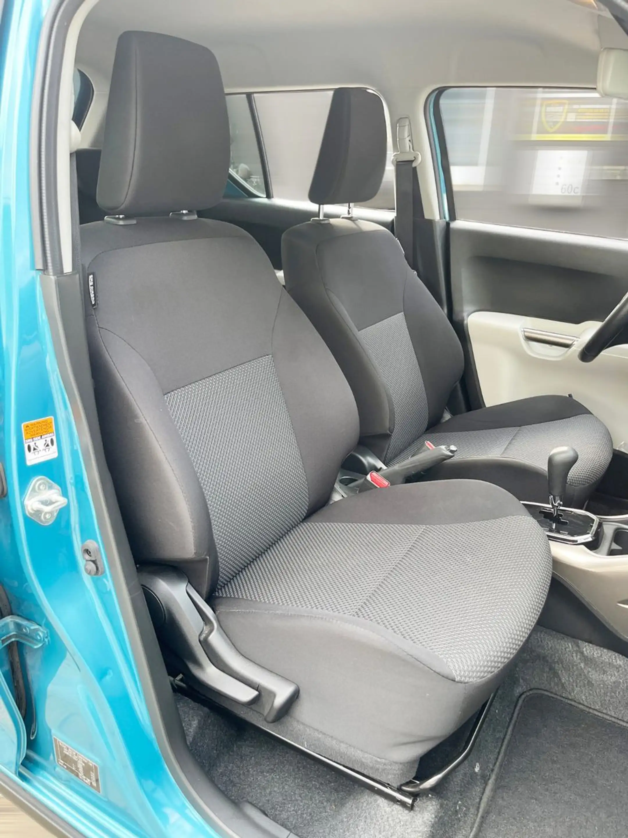 Suzuki Ignis 1.2 Automatik Comfort+ Kamera Sitz AHK Tem — photo 6
