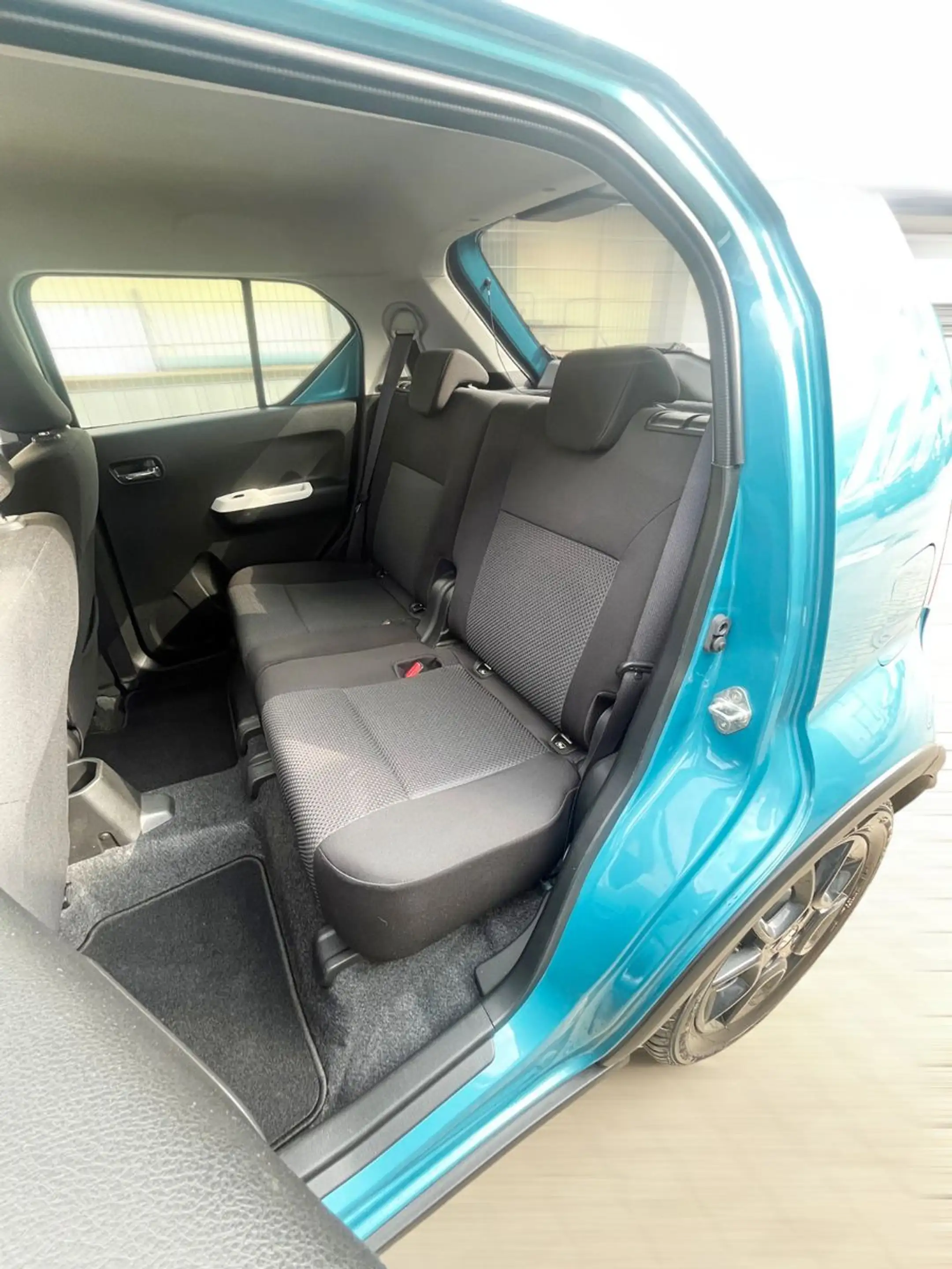 Suzuki Ignis 1.2 Automatik Comfort+ Kamera Sitz AHK Tem — photo 8