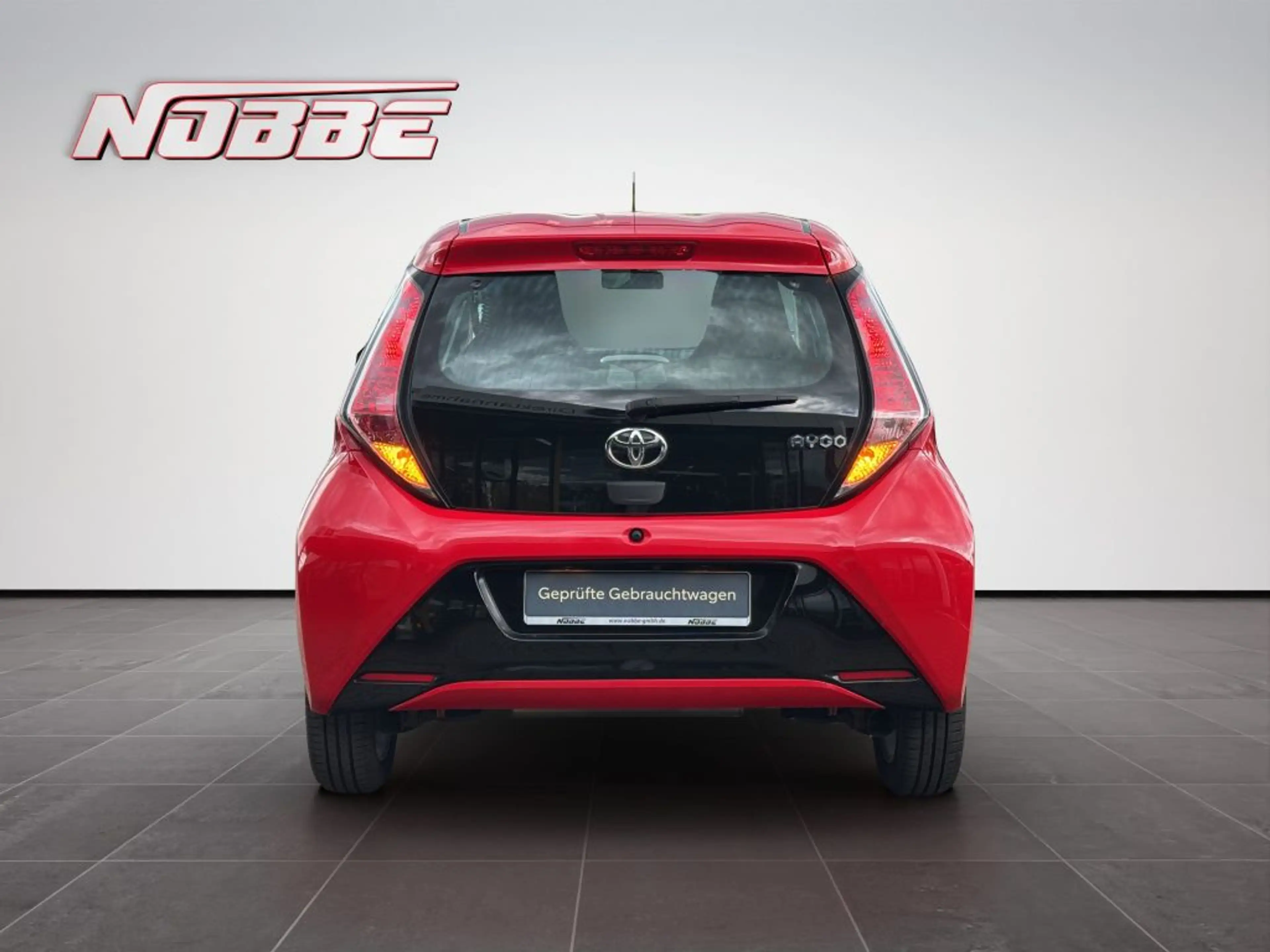 Toyota Aygo X x-play touch *Kamera+Klima+Allwetter* — photo 4