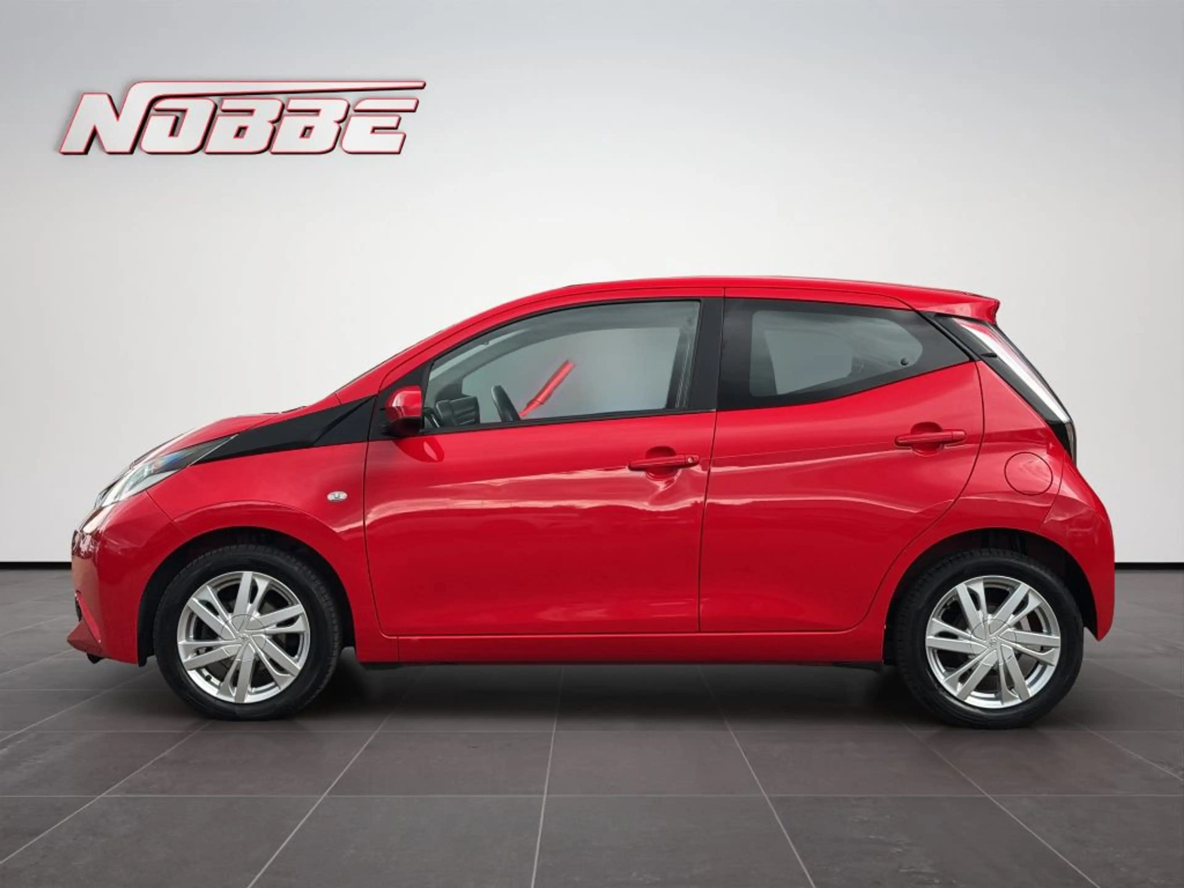 Toyota Aygo X x-play touch *Kamera+Klima+Allwetter* — photo 2