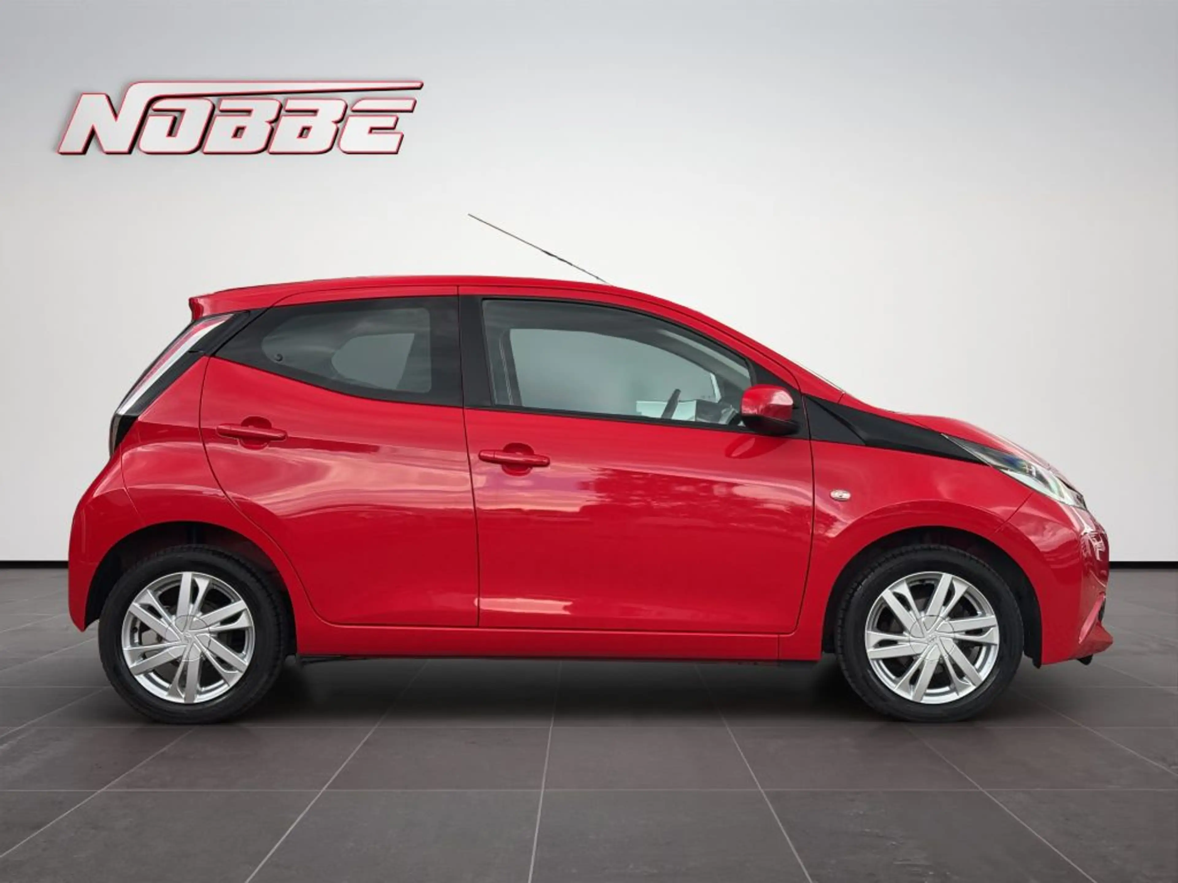 Toyota Aygo X x-play touch *Kamera+Klima+Allwetter* — photo 6