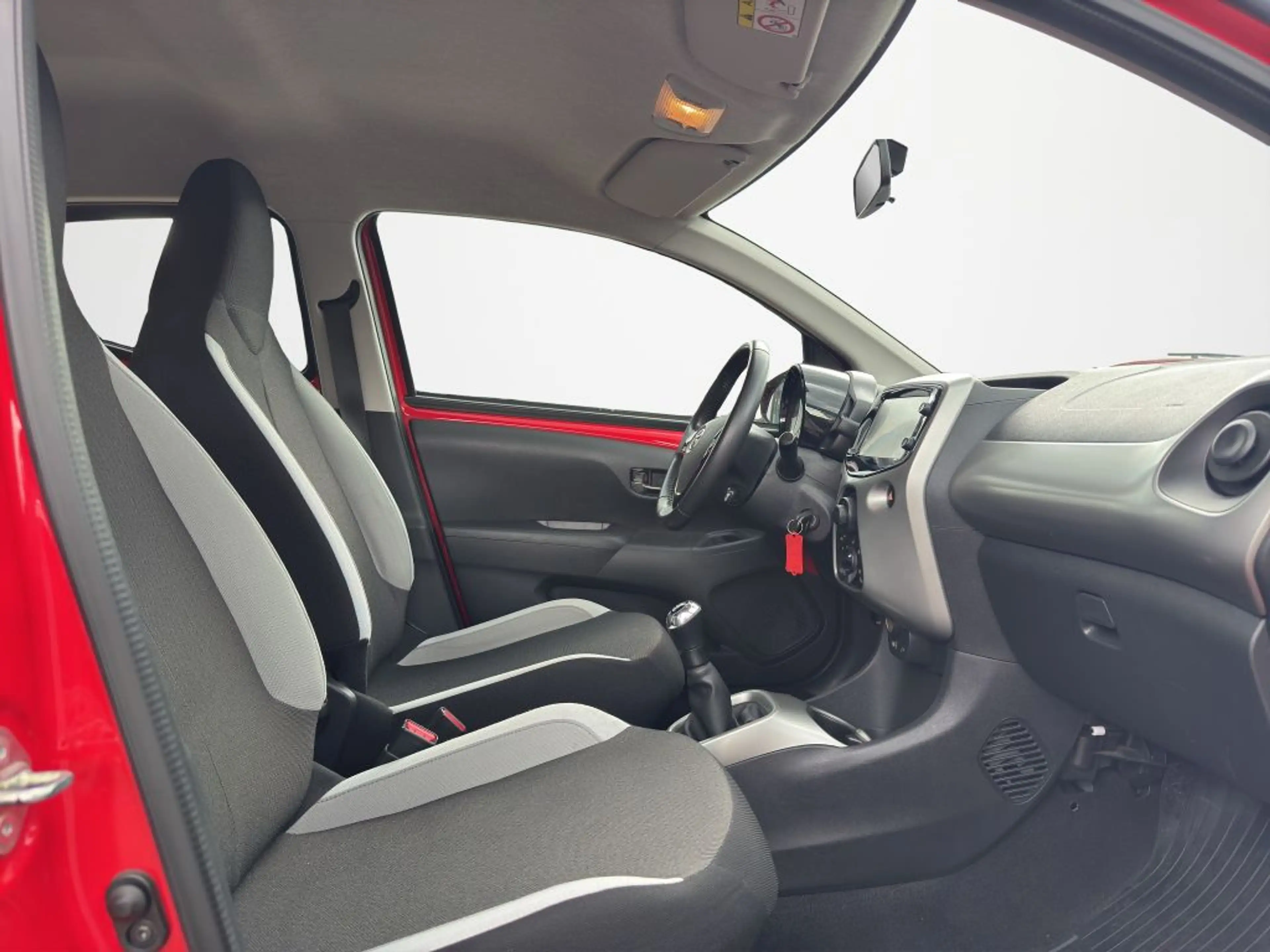 Toyota Aygo X x-play touch *Kamera+Klima+Allwetter* — photo 15