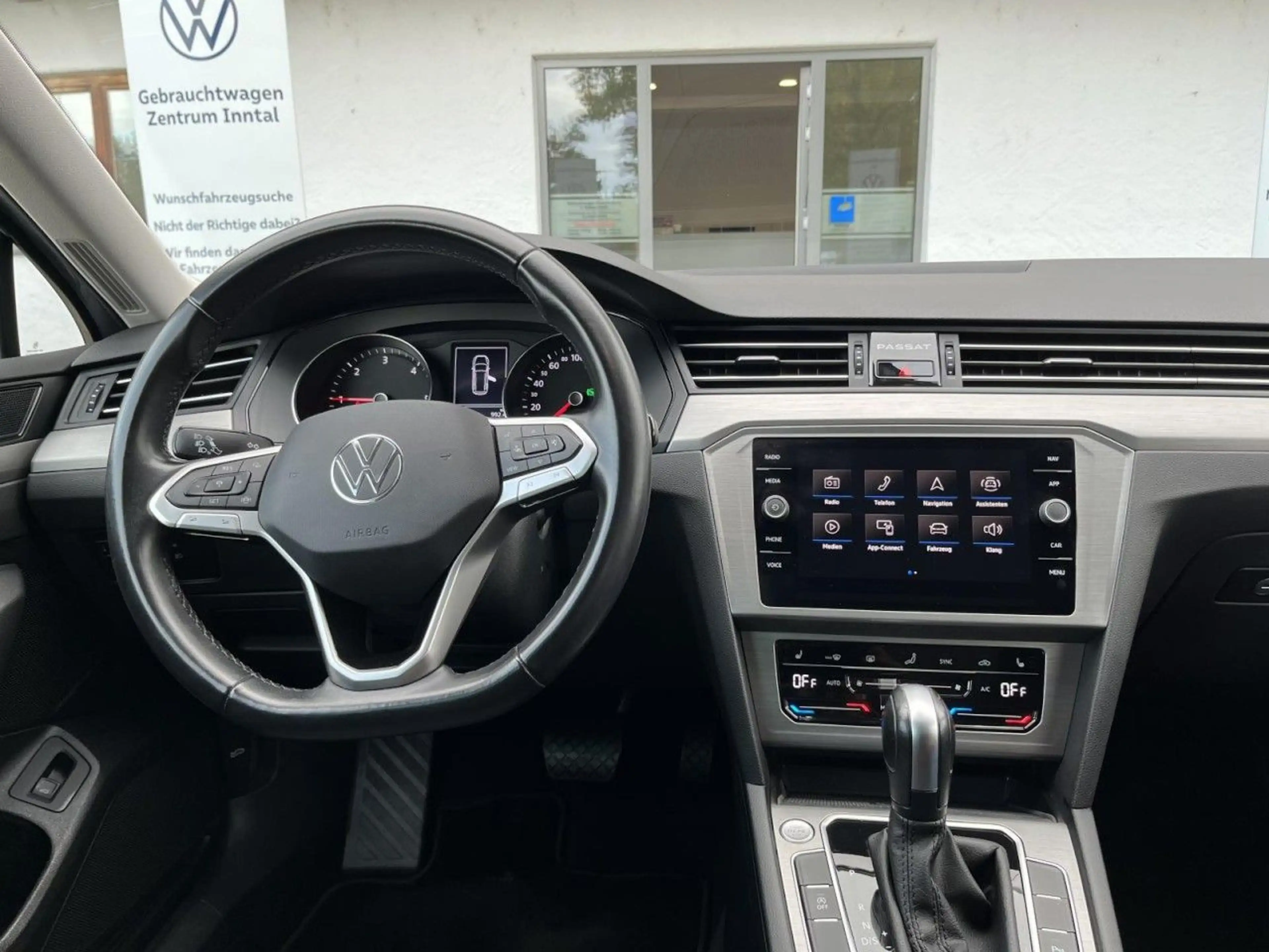Volkswagen Passat Variant 2,0 TDI DSG (Navi+ACC+LED) — photo 15