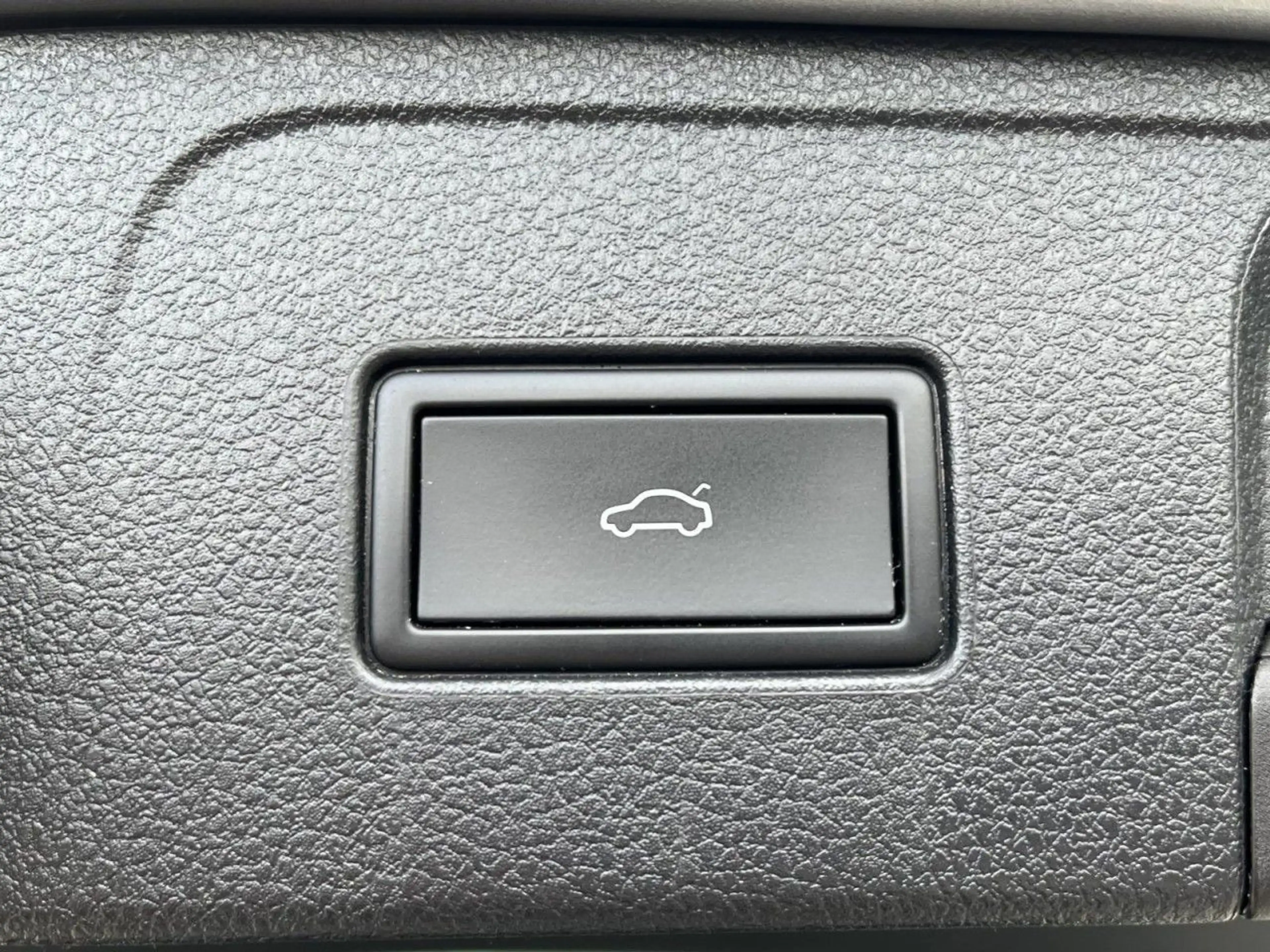 Volkswagen Passat Variant 2,0 TDI DSG (Navi+ACC+LED) — photo 9