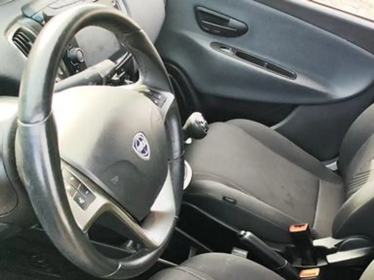 Lancia Ypsilon 2022 — фото 7