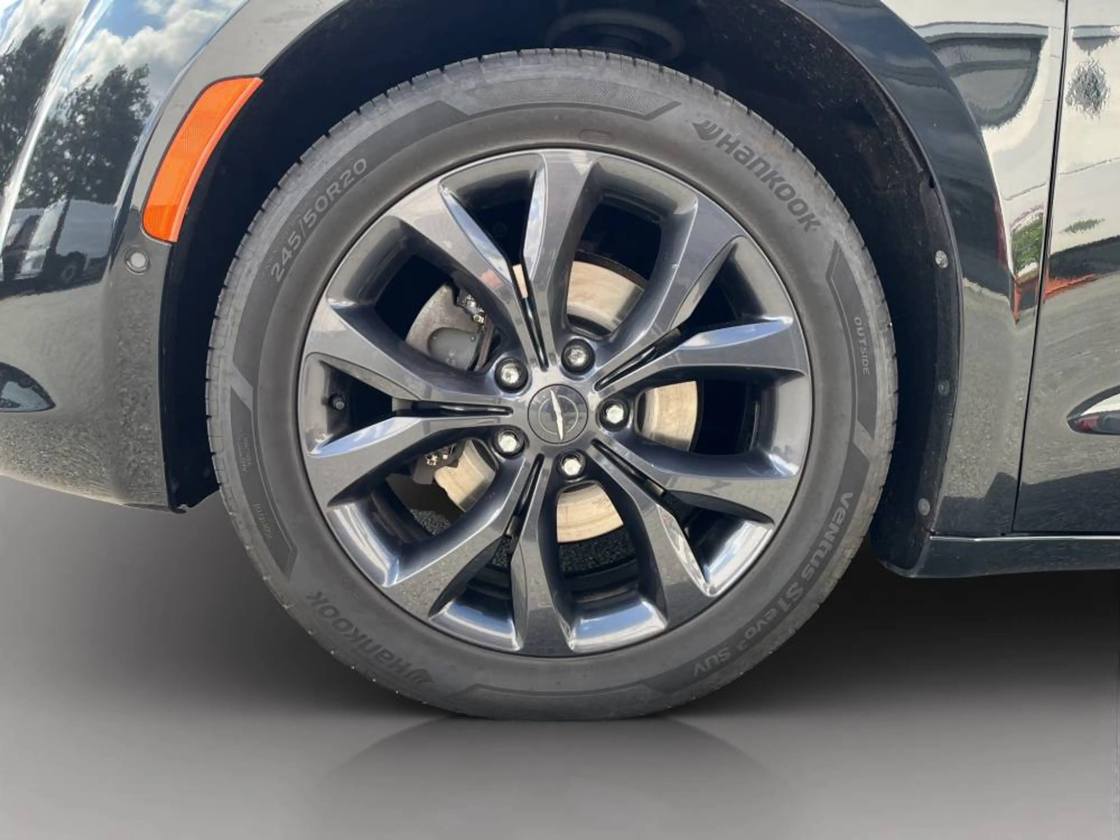 Chrysler Pacifica Limited S — photo 14