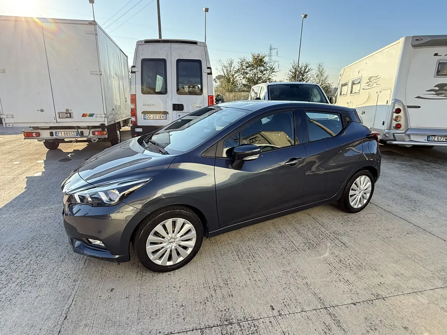 Nissan Micra Micra V 2017 1.0 Business 71cv Grigio - 2