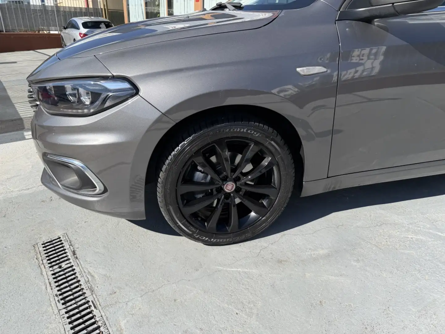 Fiat Tipo 1.4 Street Gris - 2