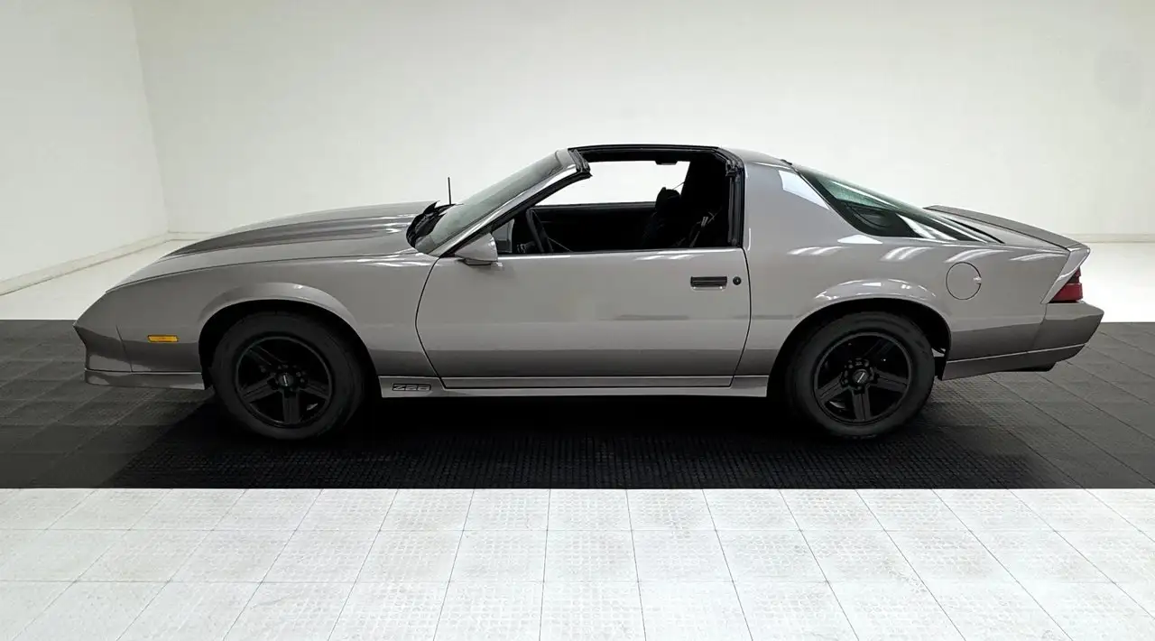 Chevrolet Camaro Z28 Coupe, foto 4