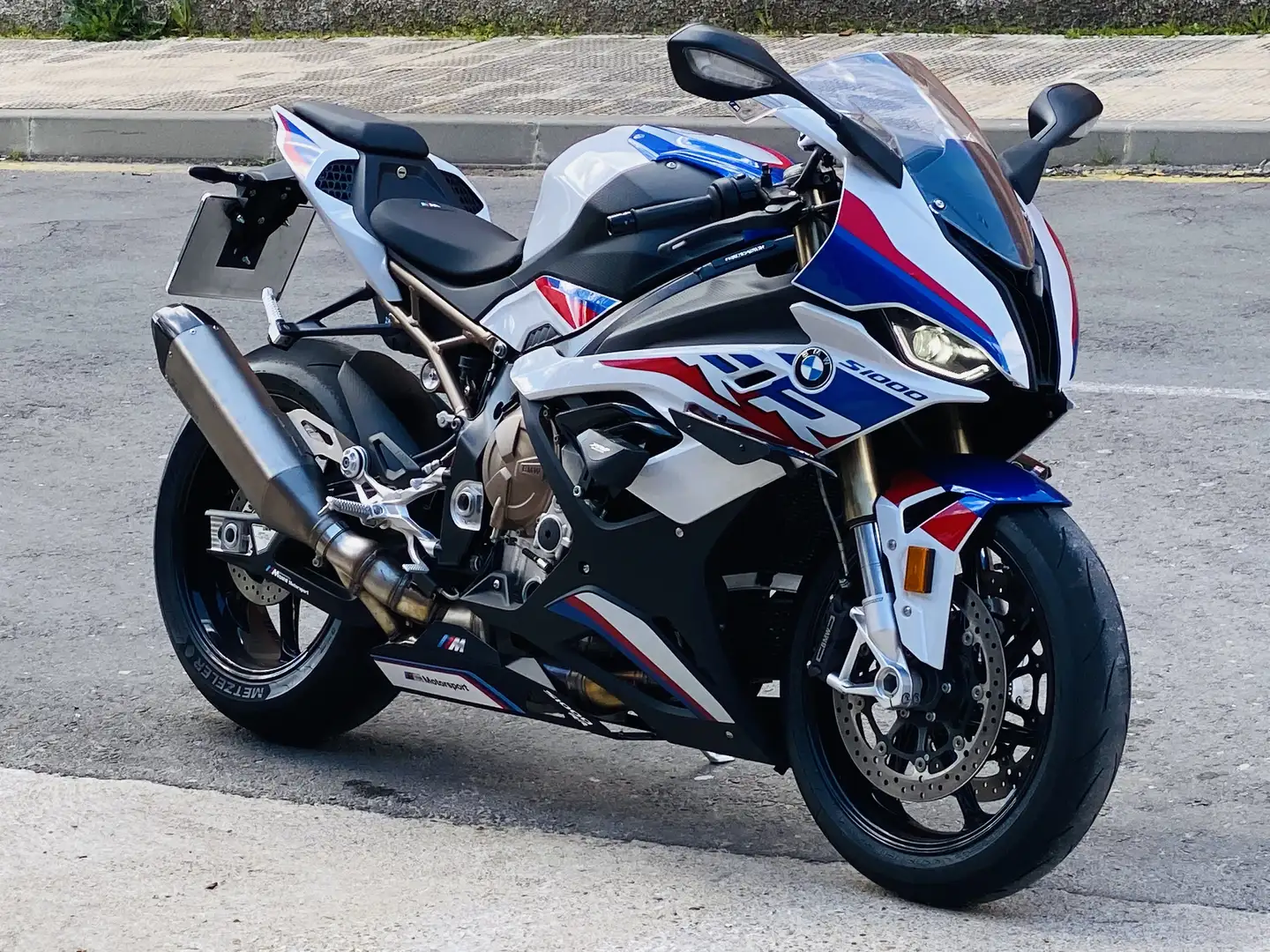 BMW S 1000 RR BMW S 1000 RR M Paket – außergewöhnlicher Zustand - 1
