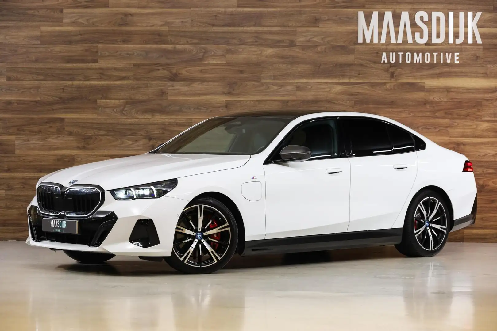 BMW 550 5-serie 550e xDrive M-Sport Pro|Ventilatie|Pano|H& Wit - 1