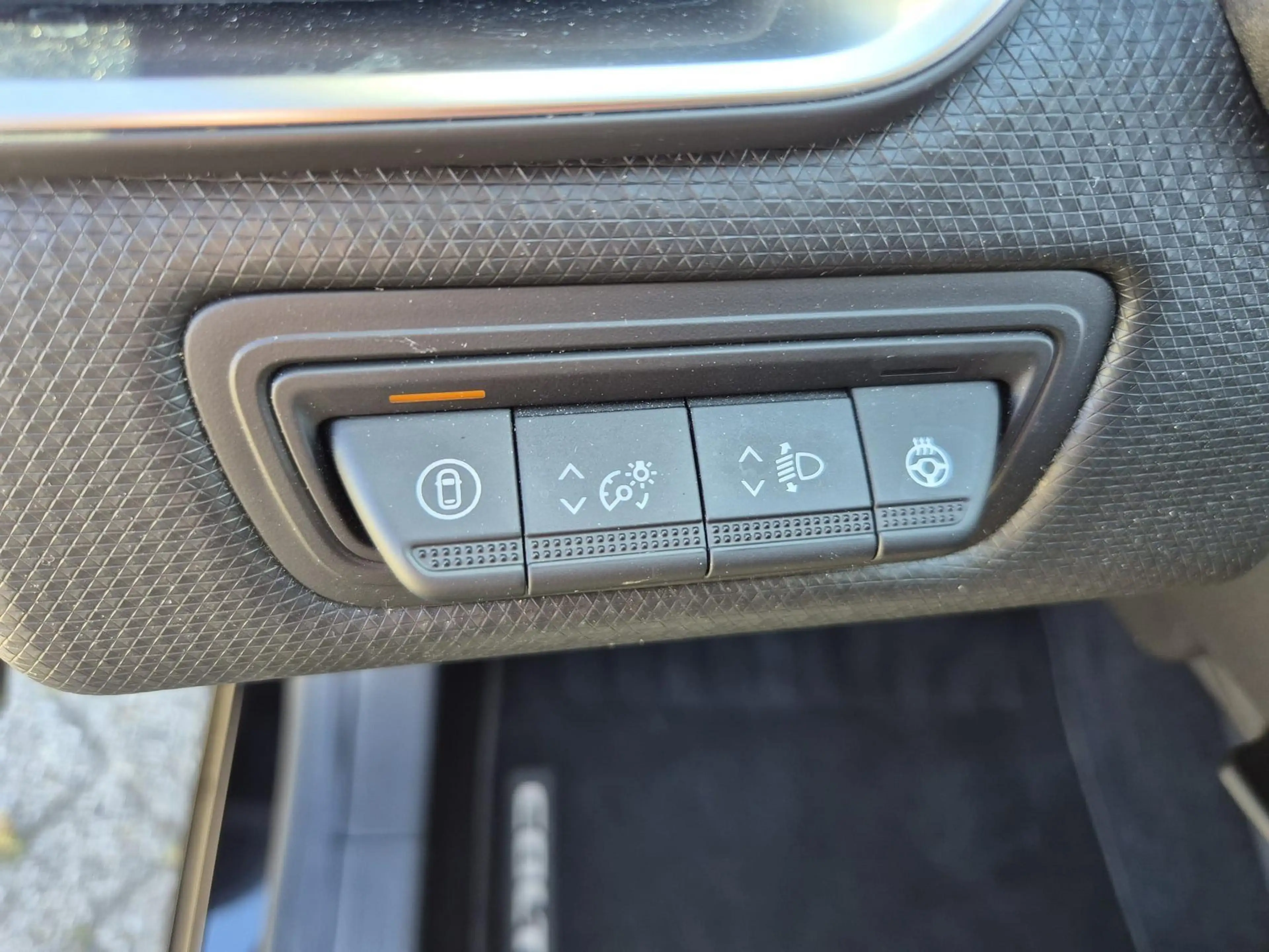Mitsubishi Colt 1.0T MT Intense+ | Apple Carplay/Android Auto|tele — photo 6