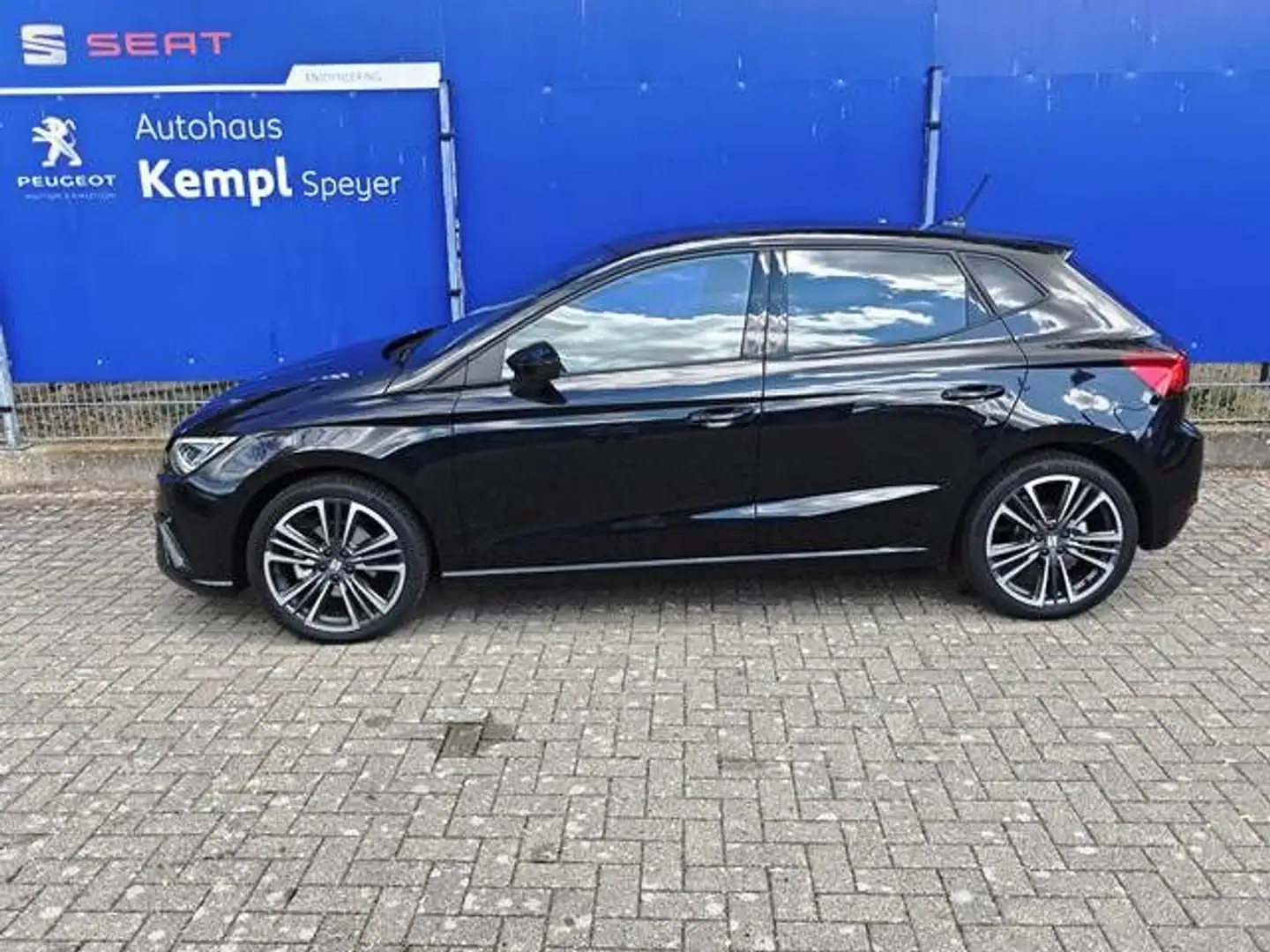 SEAT Ibiza 1.0 TSI S&S FR Anniversary Edition Schwarz - 2