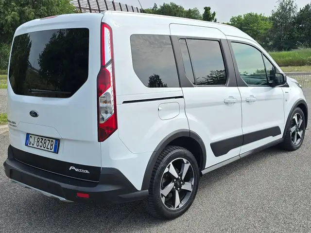Ford Tourneo Connect FORD TOURNEO CONNECT1.5 Diesel Automatico/ 5P / MONOVOLUME 1.5 ECOBLUE 120CV SeS ACTIVE AUTO