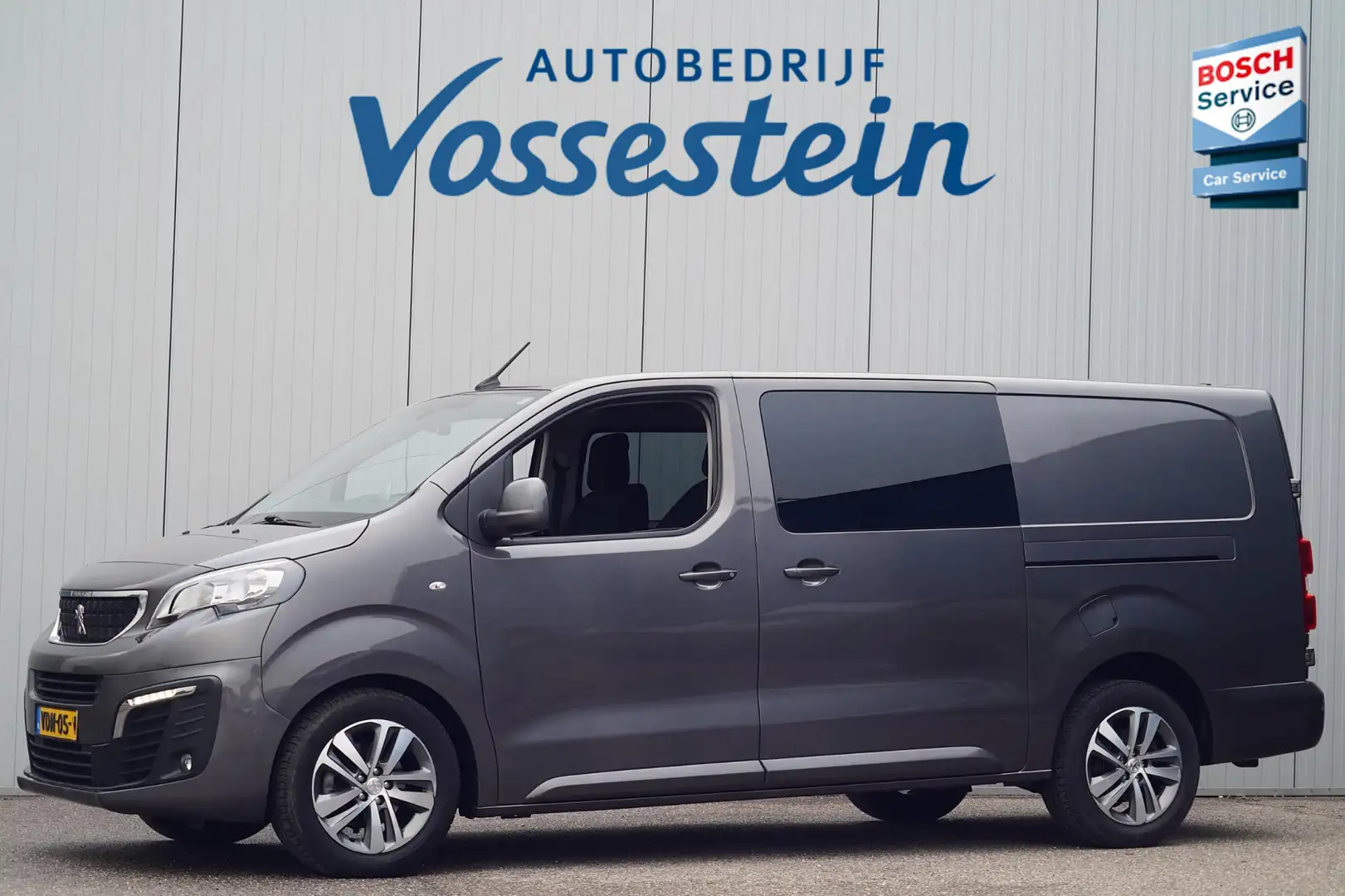 Peugeot Expert 2.0 BlueHDI 120 Long Asphalt DC / 5 Zitpl. / Autom Grijs - 1