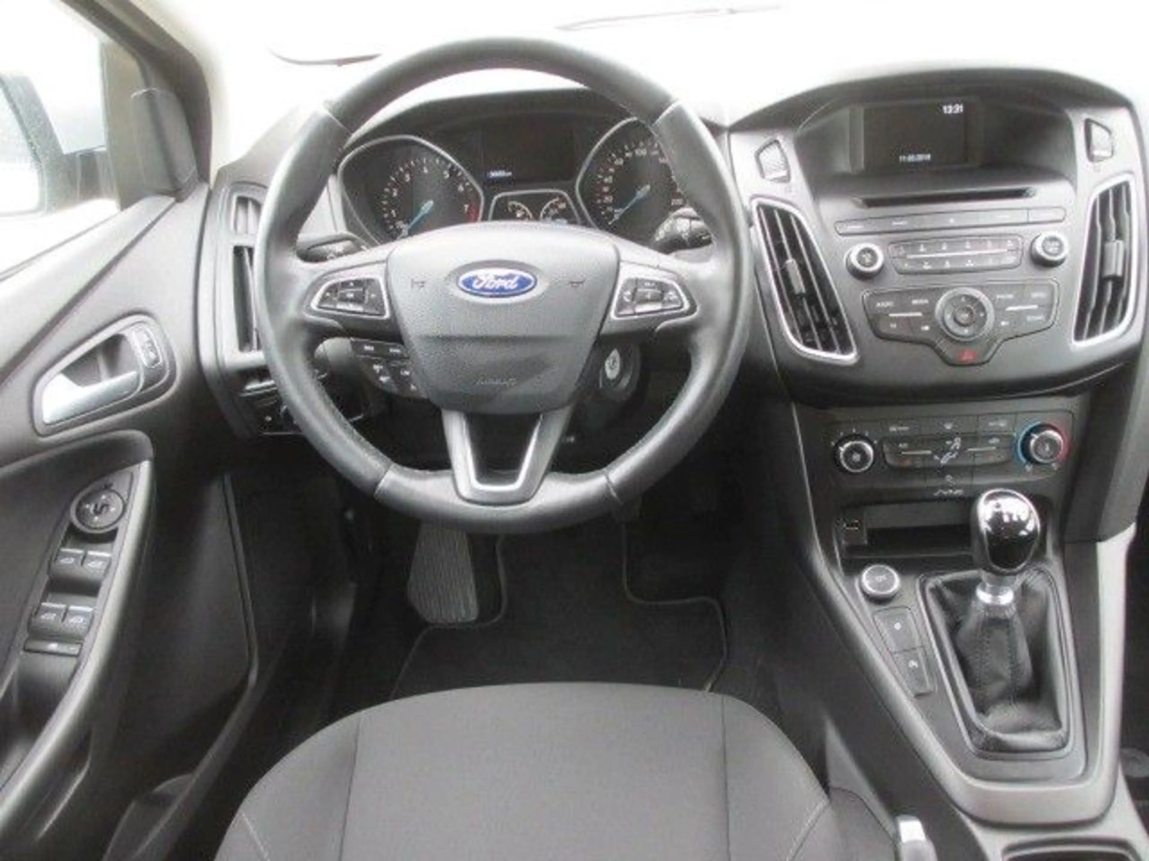 Ford Focus Lim. Trend, Winter- & Easy-Driver-Paket I — photo 14