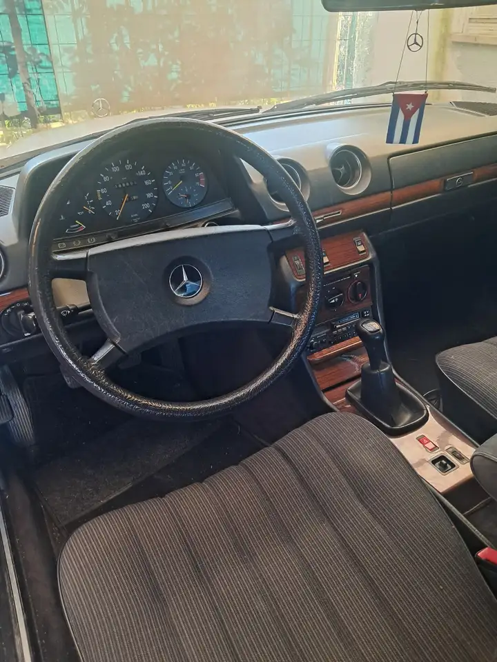 Mercedes-Benz 230 Mercedes 230 ce Oldtimer W123, foto 8