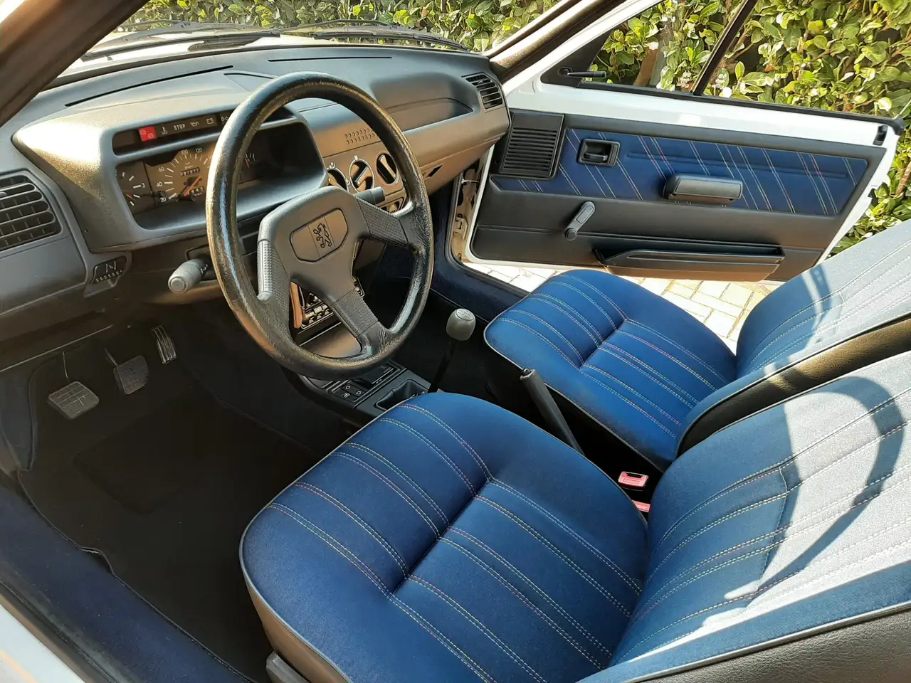 Peugeot 205 Cabrio 1.1 CJ, foto 3