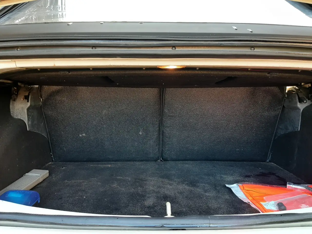 Peugeot 205 Cabrio 1.1 CJ, foto 6
