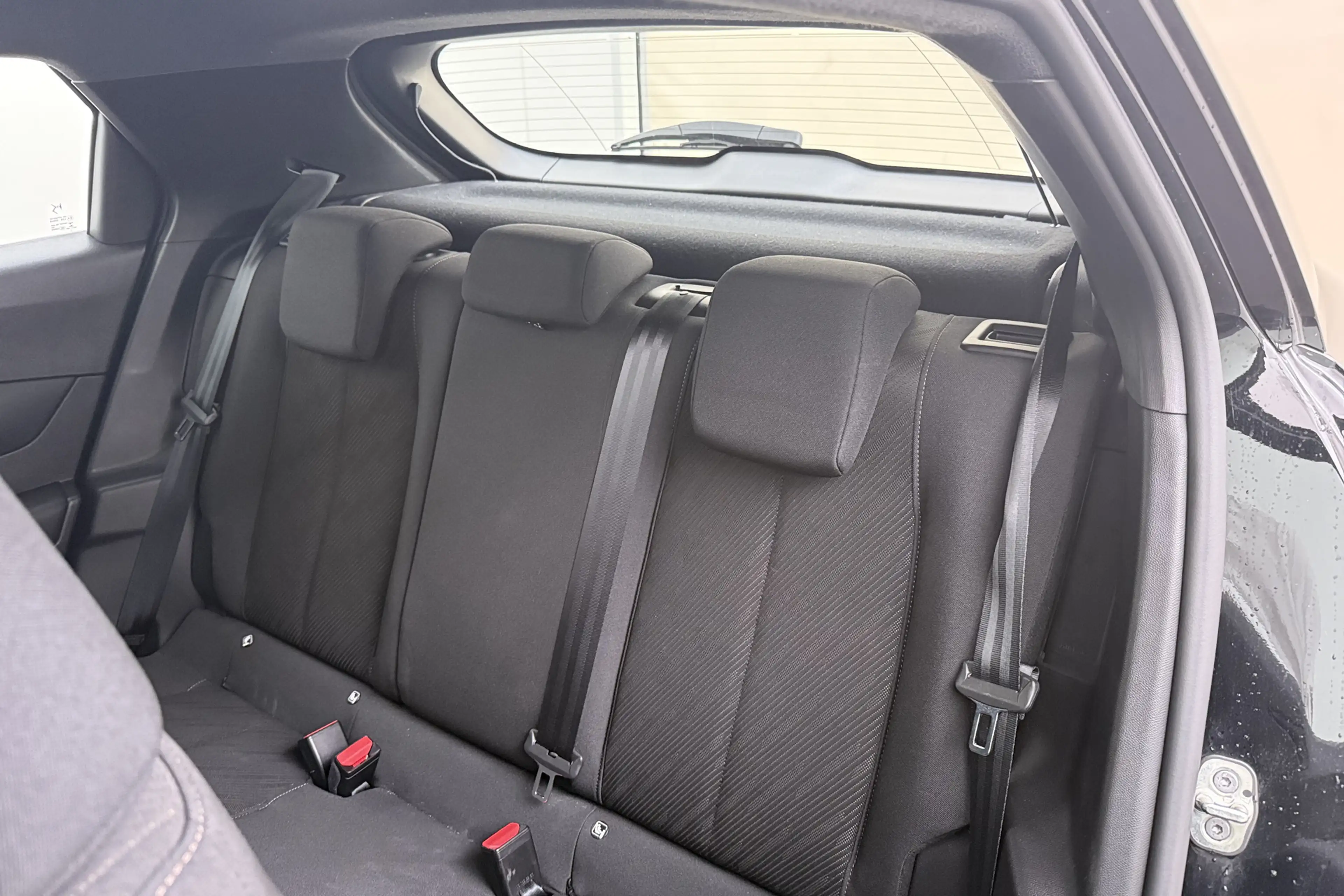 DS Automobiles DS 3 Crossback 1.2T 101 PK Montmartre Trekhaak Carplay Climate — photo 11