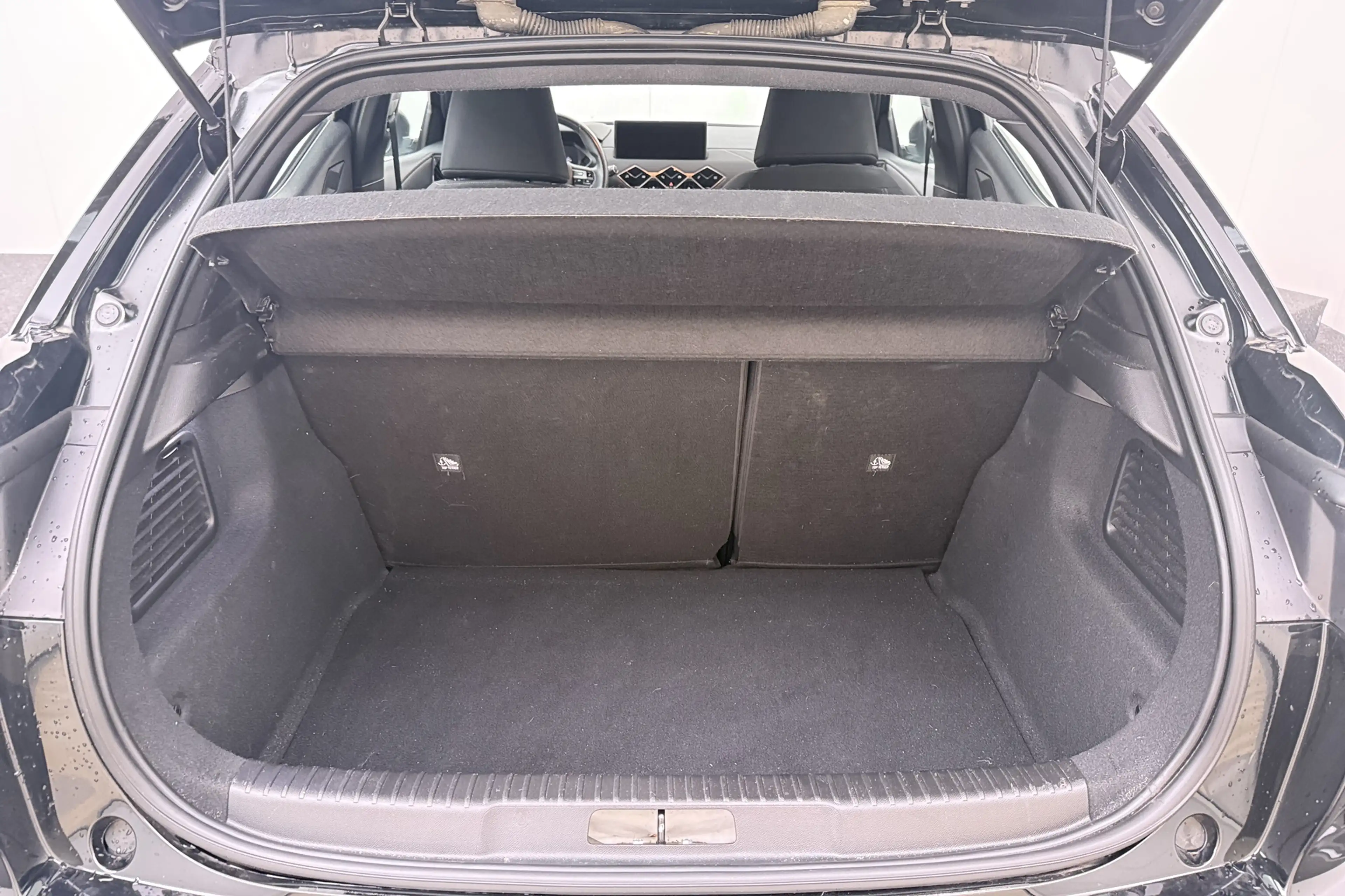 DS Automobiles DS 3 Crossback 1.2T 101 PK Montmartre Trekhaak Carplay Climate — photo 13