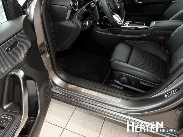 Mercedes-Benz A-Class view 12